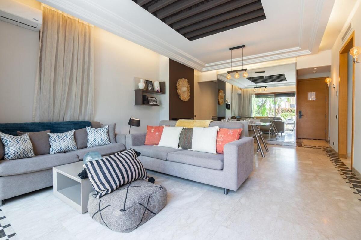 Appartement Cosy Avec Parc Et Piscine Pour Femme