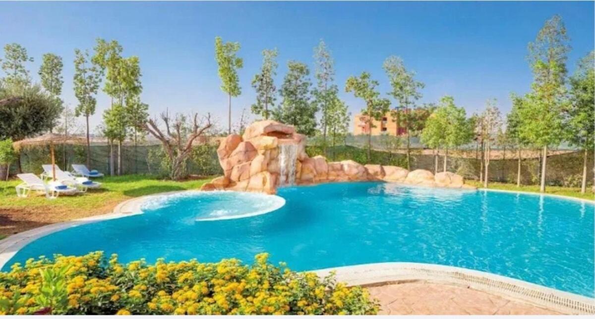 Cosy Avec Parc Et Piscine Pour Femme