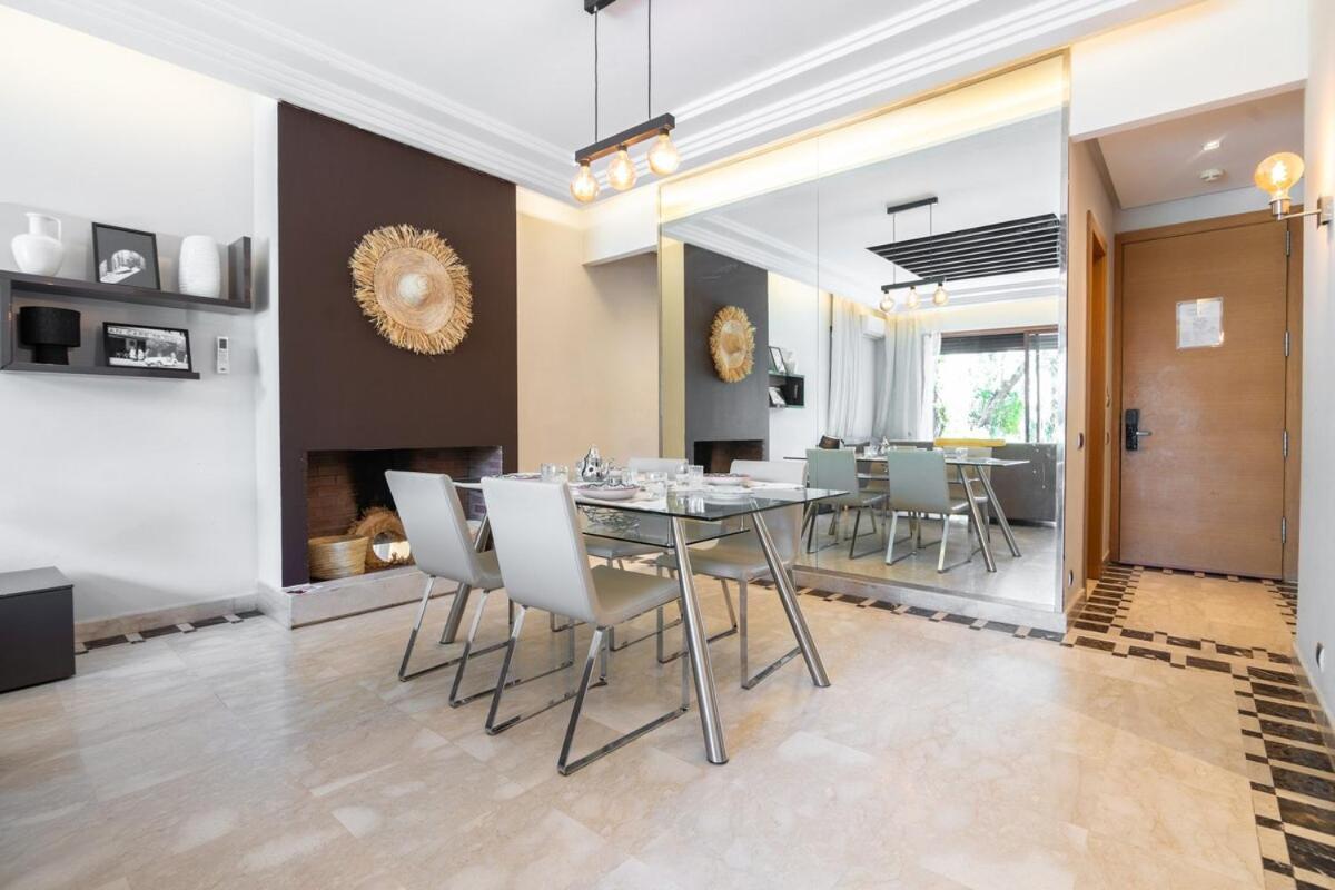 Cosy Avec Parc Et Piscine Pour Femme Appartement *