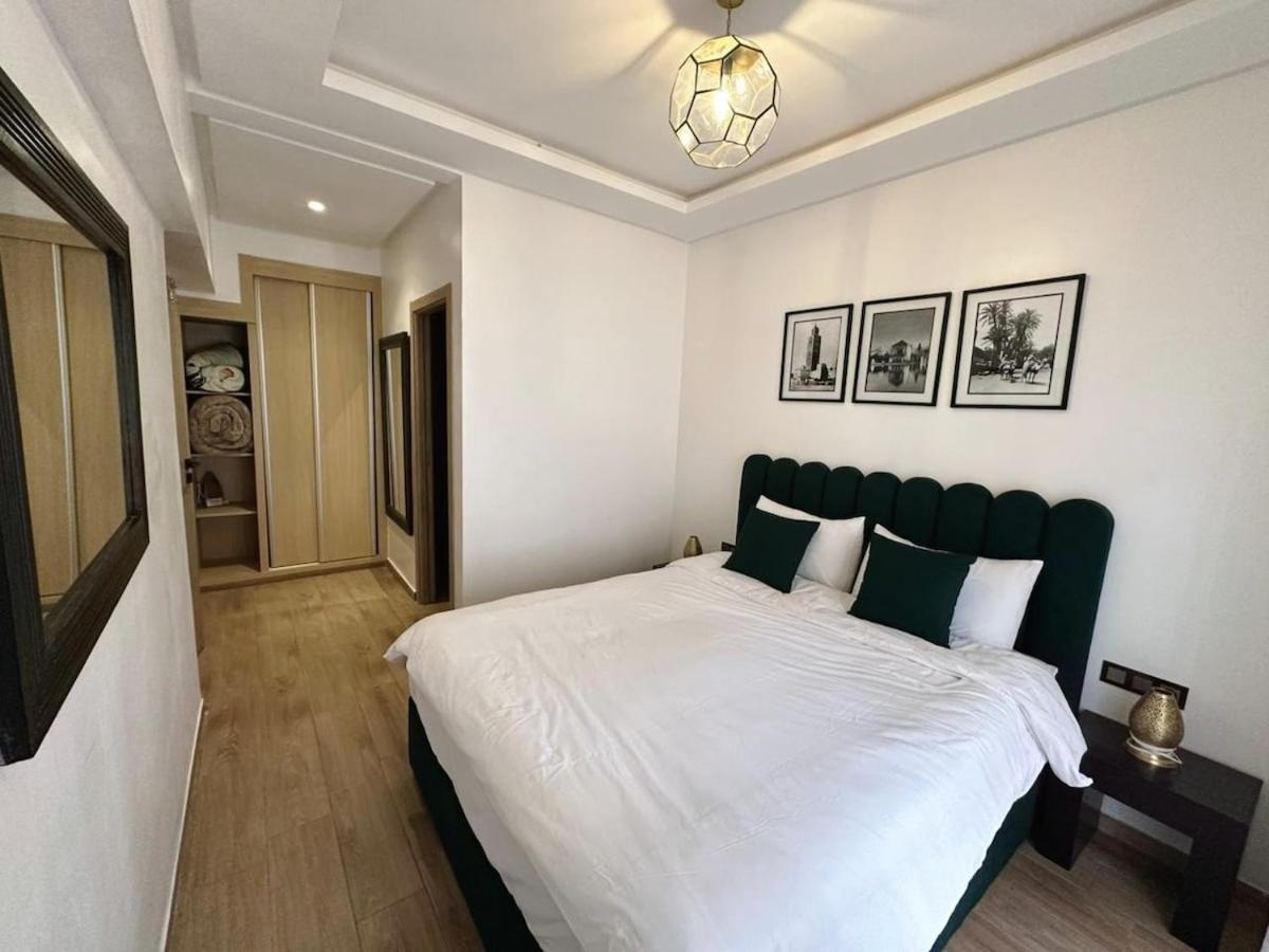 Appartement Elegant Avec Piscine Au Coeur De Marrakech