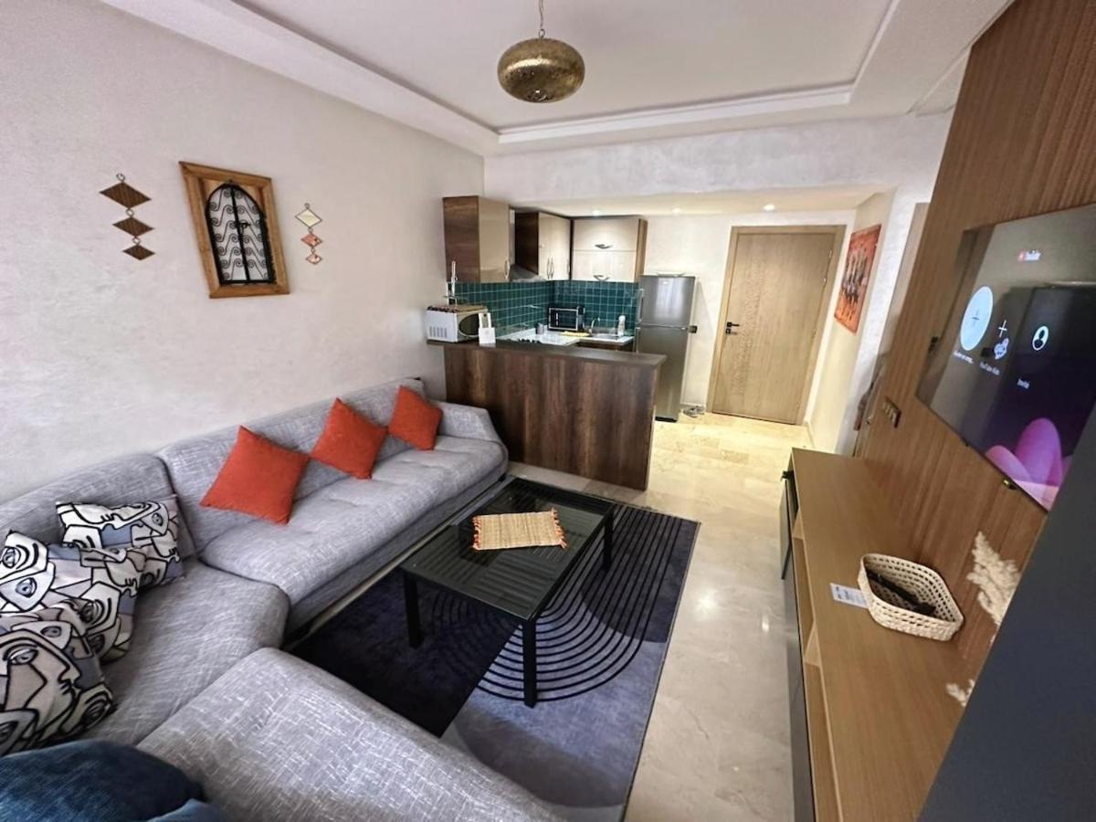 Appartement Elegant Avec Piscine Au Coeur De Marrakech