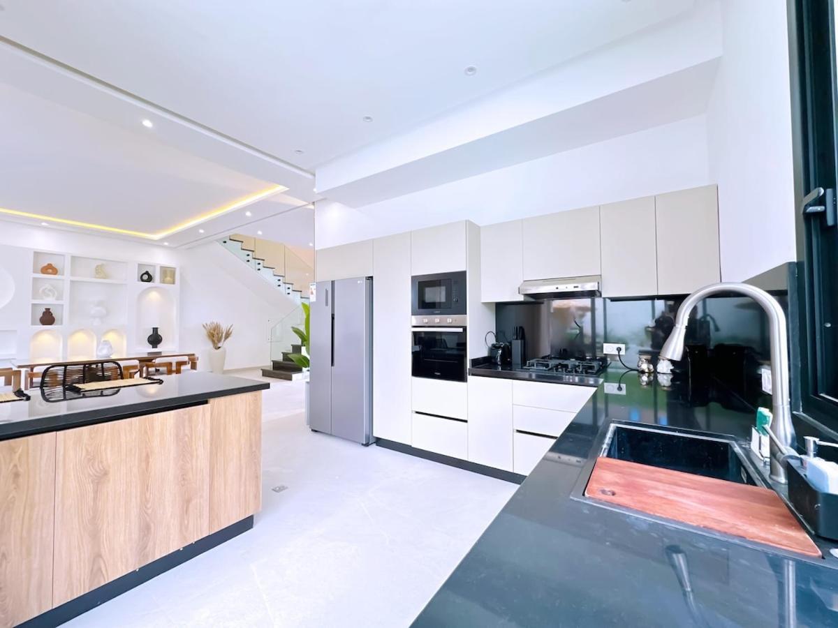 Villa Kais Luxe, Serenity And Security With Pool *