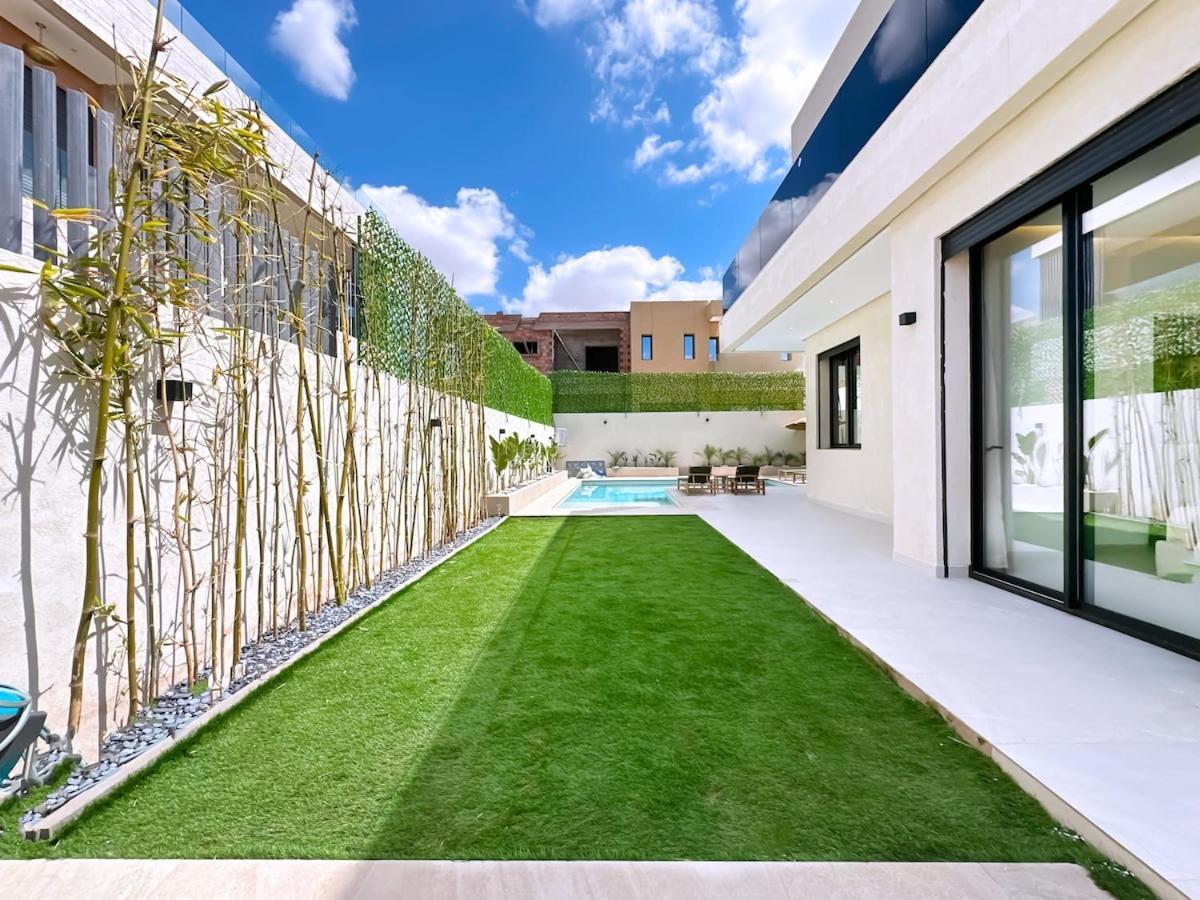 Villa Kais Luxe, Serenity And Security With Pool
