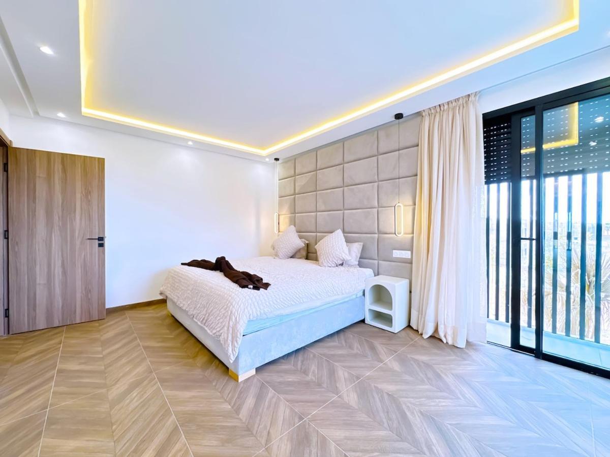 Villa Kais Luxe, Serenity And Security With Pool