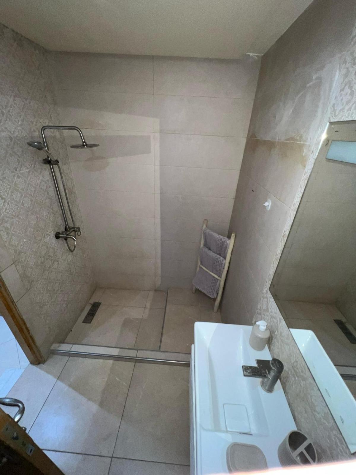 Nice Apartment *