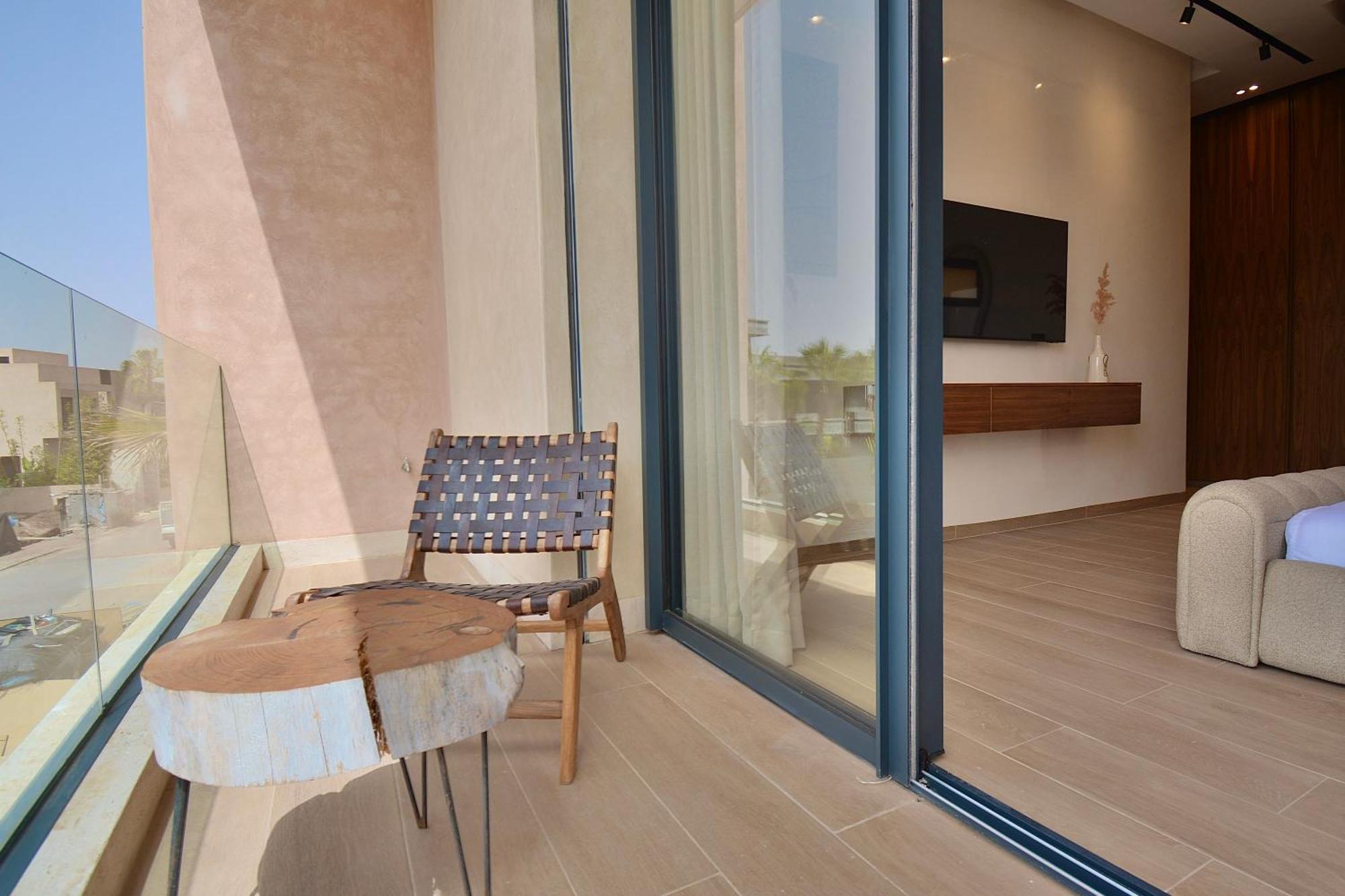 Luxe 5 & Piscine Villa