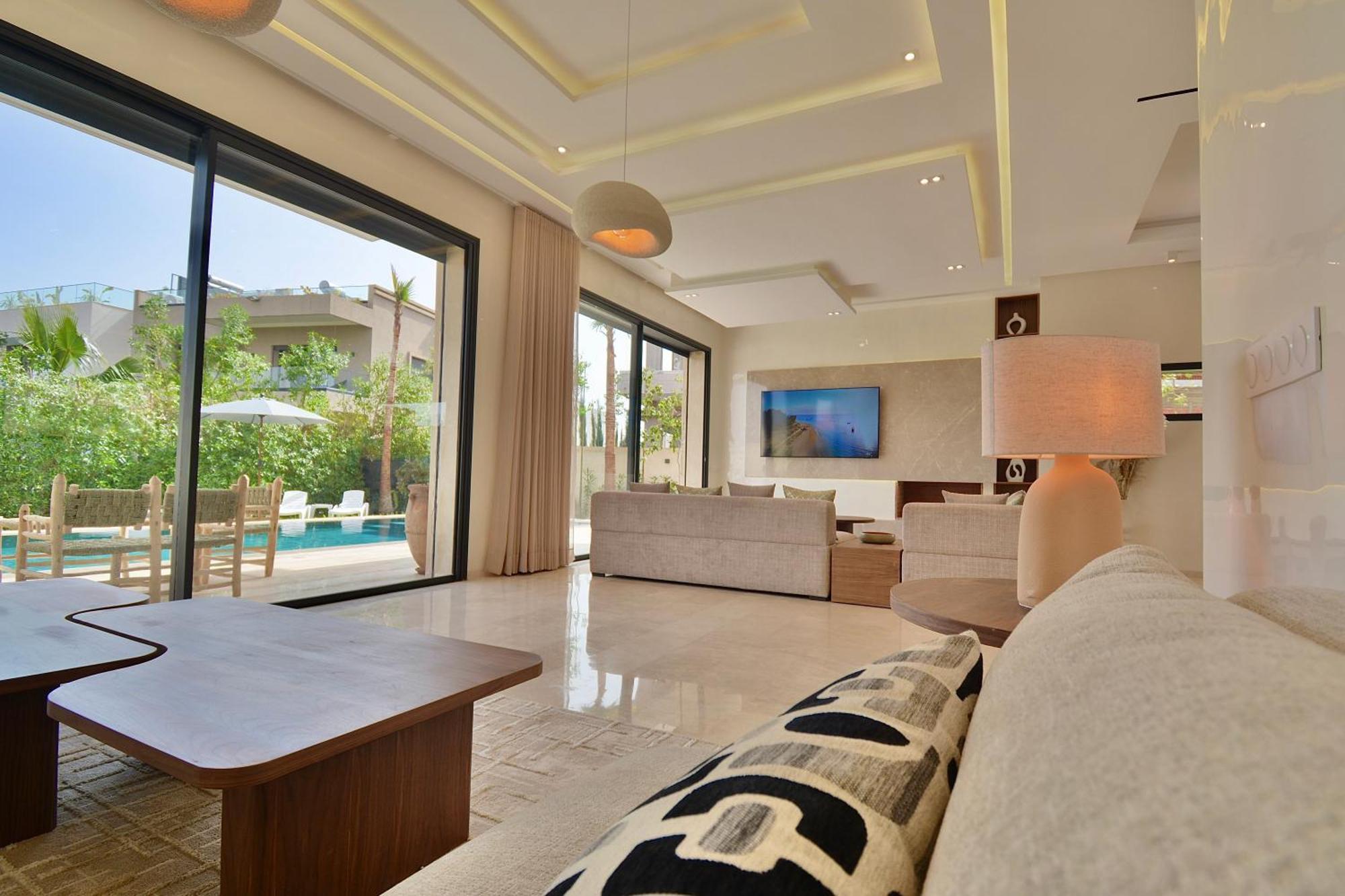Luxe 5 & Piscine Villa