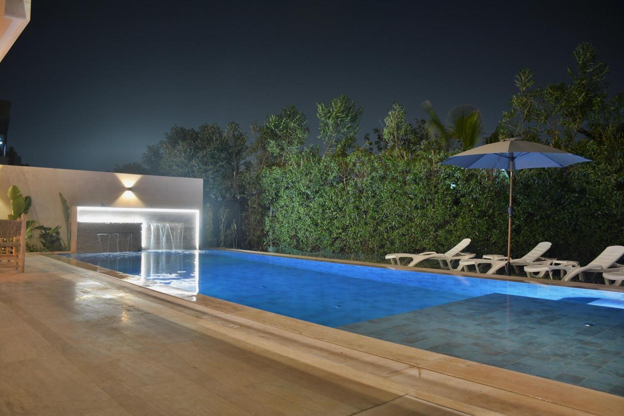 Luxe 5 & Piscine Villa