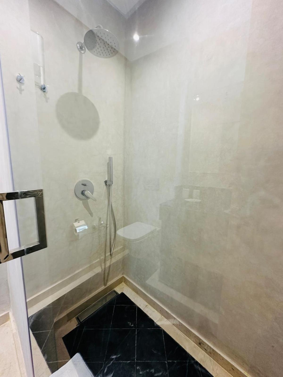Incroyable 3 Pool 5 Min De M Avenue Appartement Marrakesh