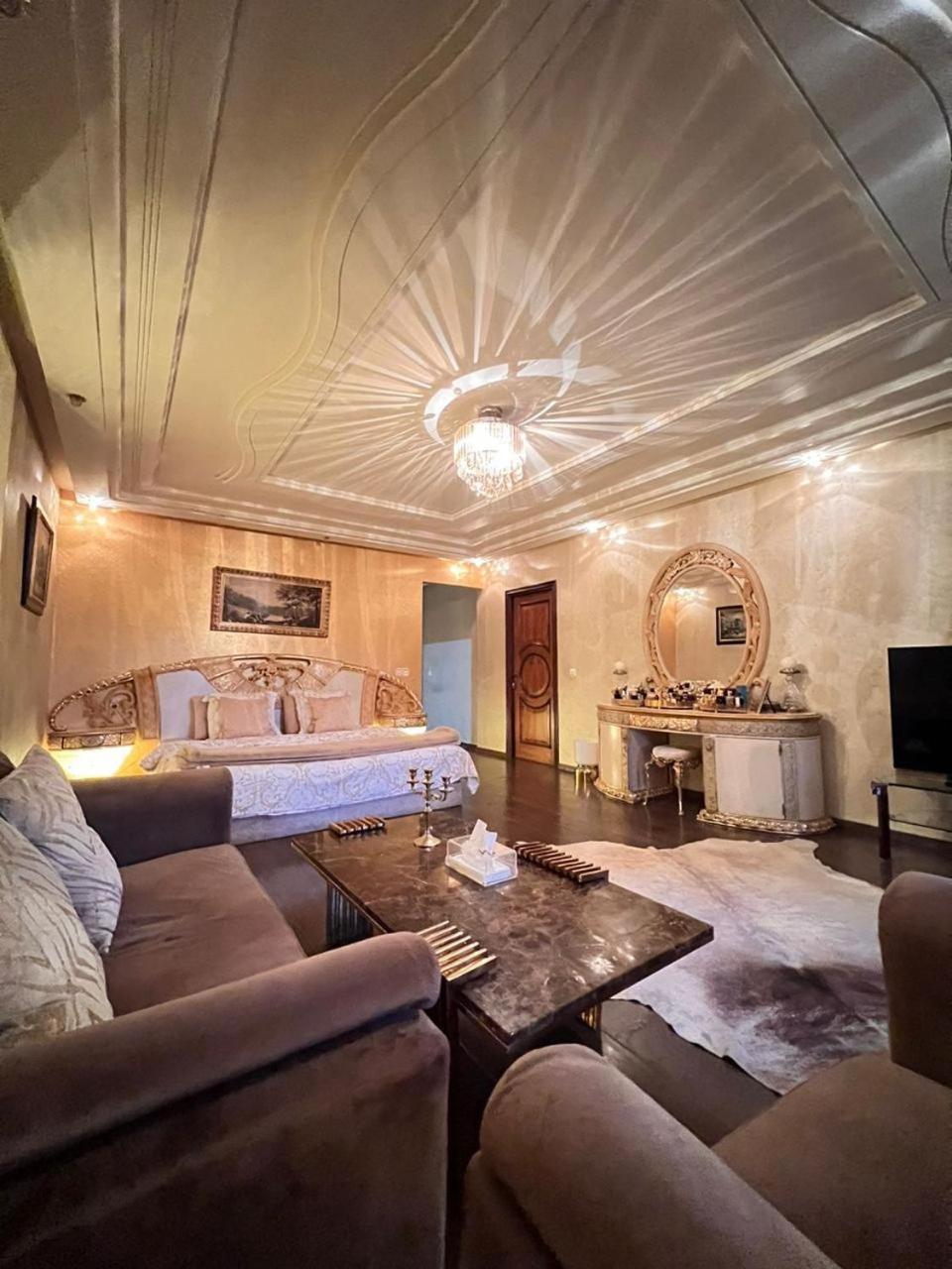 The Grand Villa *