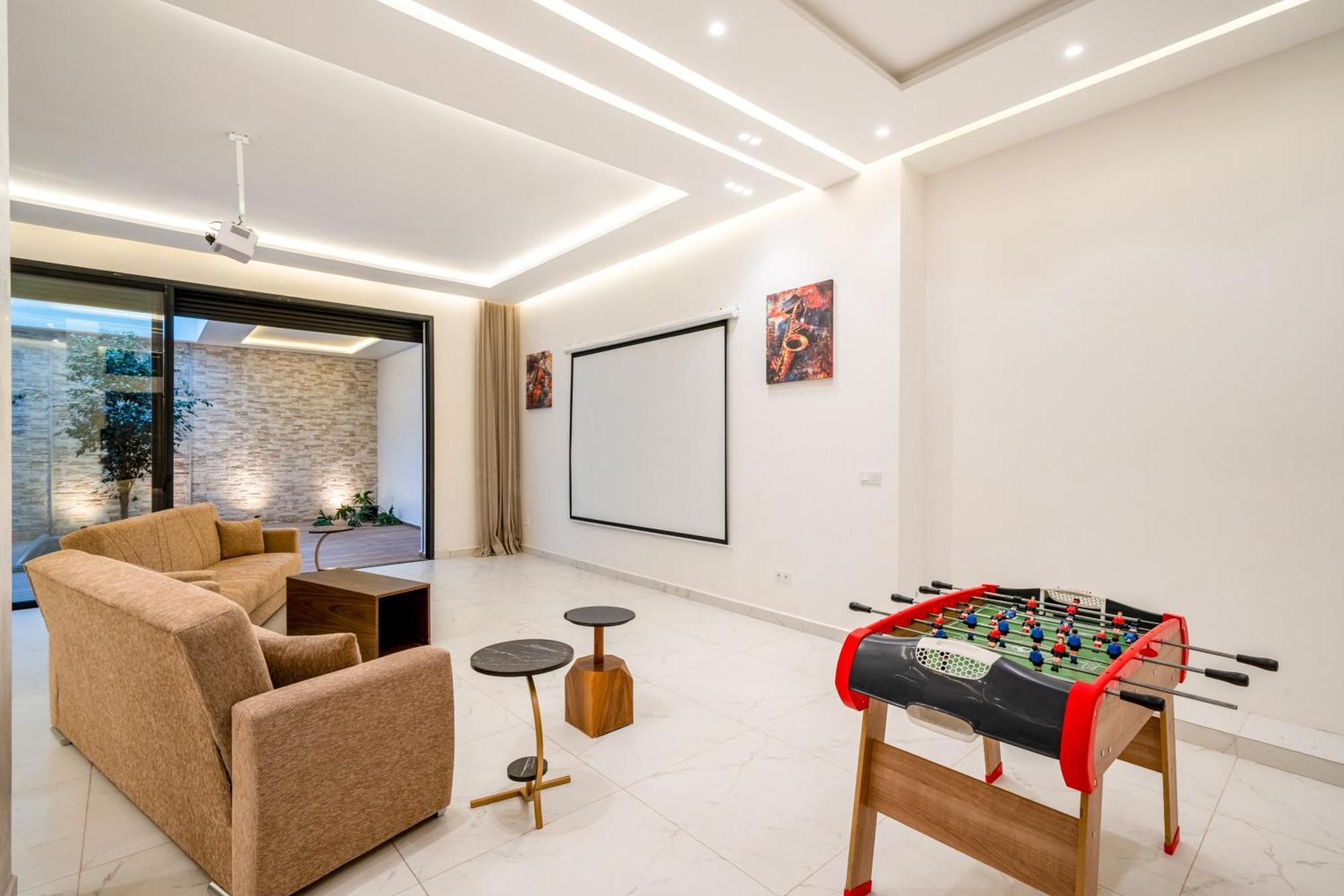 Cancun Luxury Spa-cinema & Jacuzzi