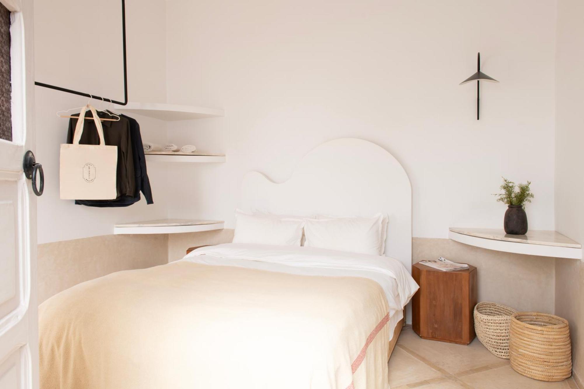 Brummell Medina Riad *