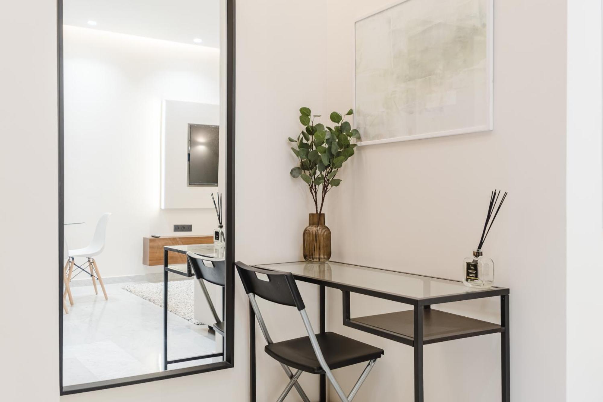 Appartement Stylish And Downtown Retreat *
