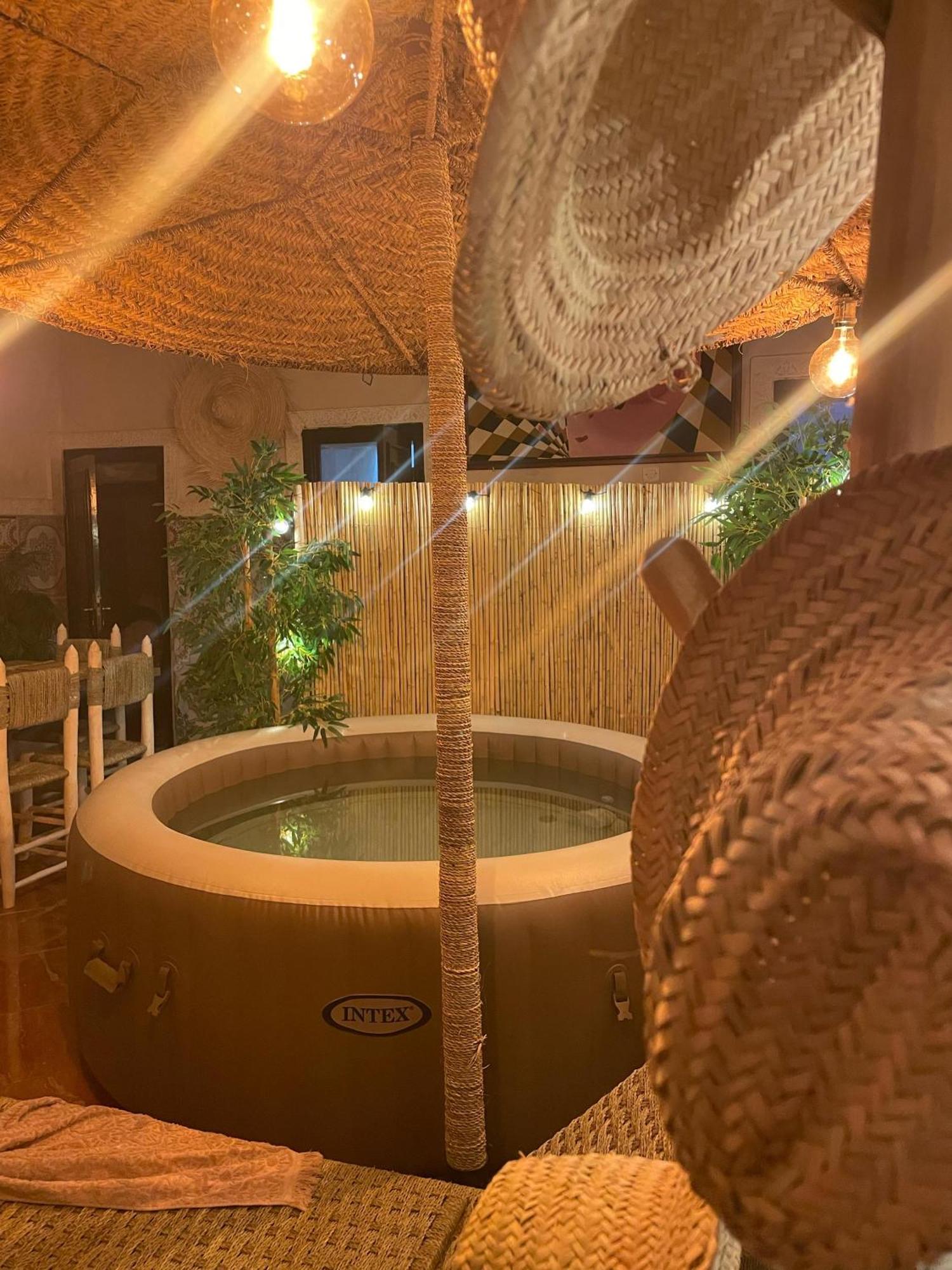 Msholidays - Privatisé Jusqu'à 8 Personnes - Jacuzzi Riad Marrakesh