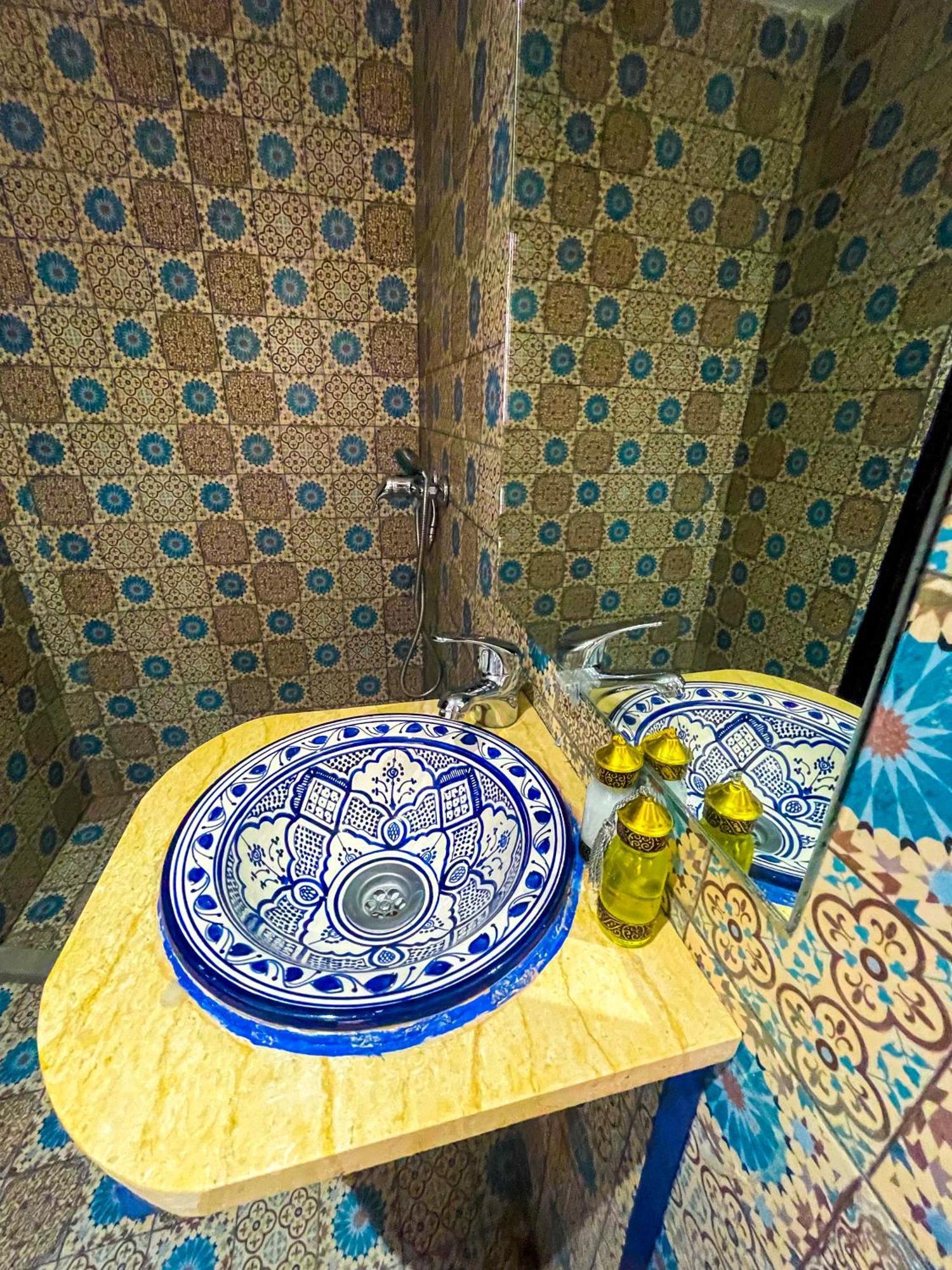 Karim *
