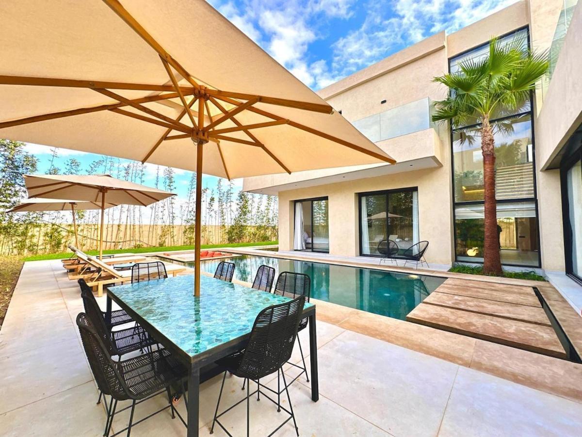 Villa Modern Assia
