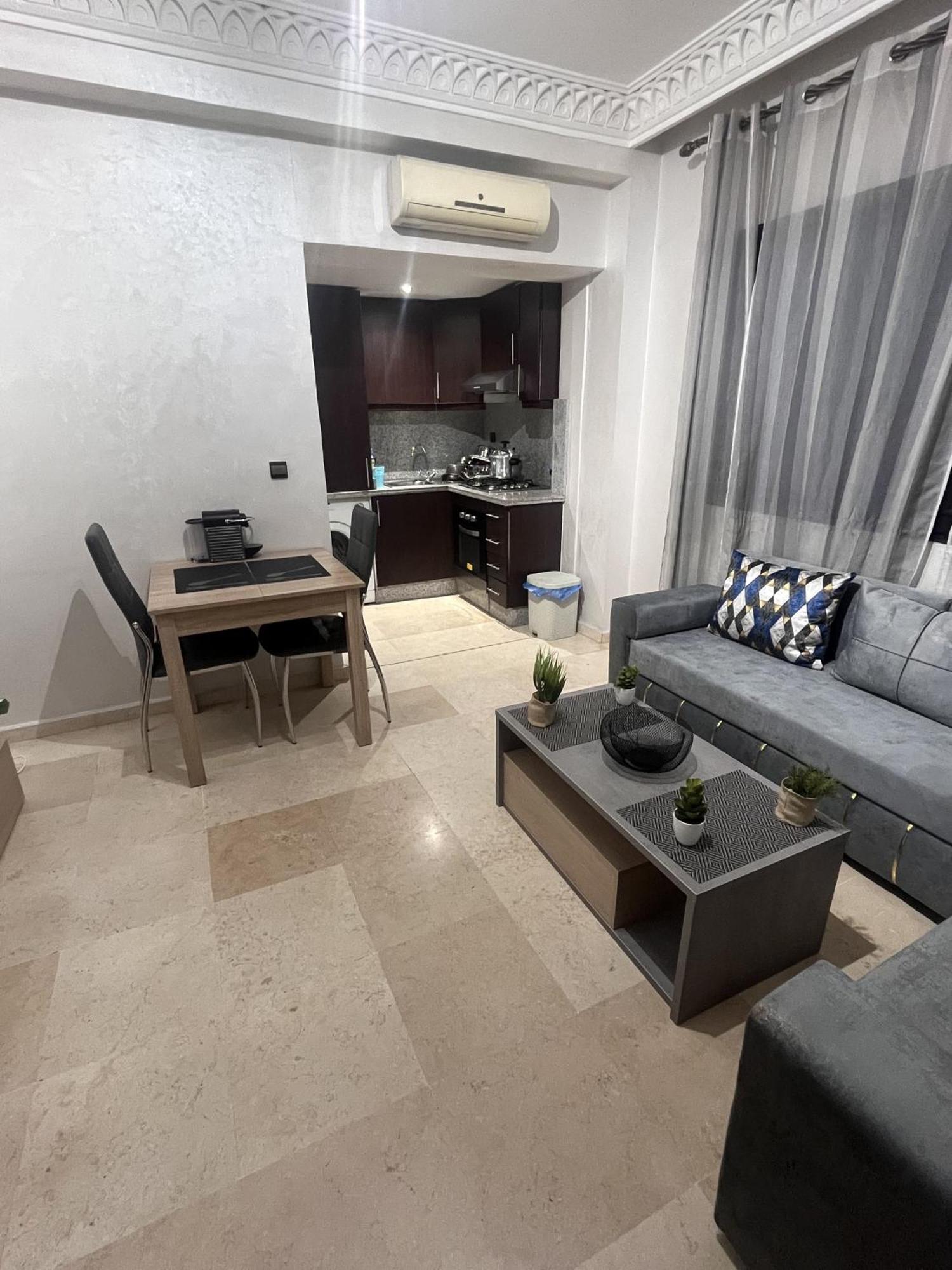 1 Avec Climatisation, Salle De Sport, Piscine Et Wi-fi A Gueliz Appartement