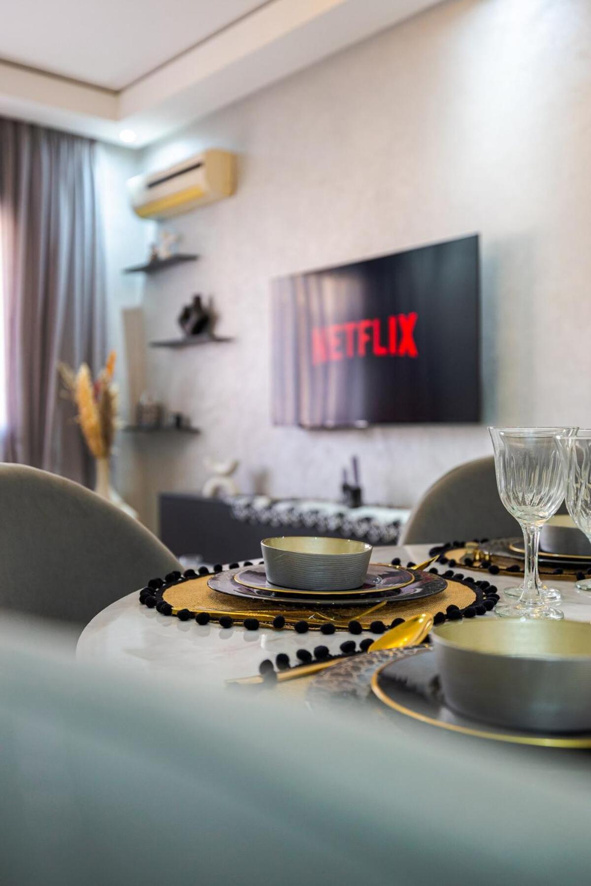 Brand New Appt Citycenter 2br Wifi Free Parking Appartement *