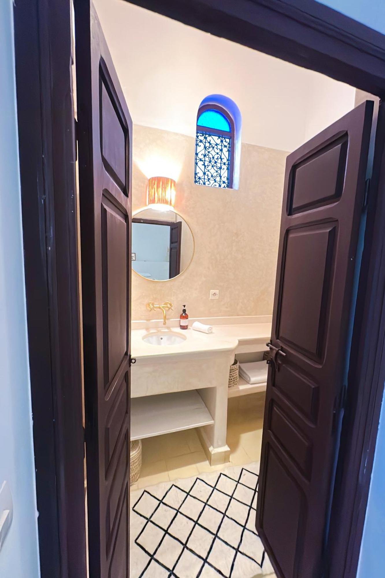 Riad Solila, Luxury Riad With Pool And Private Suites