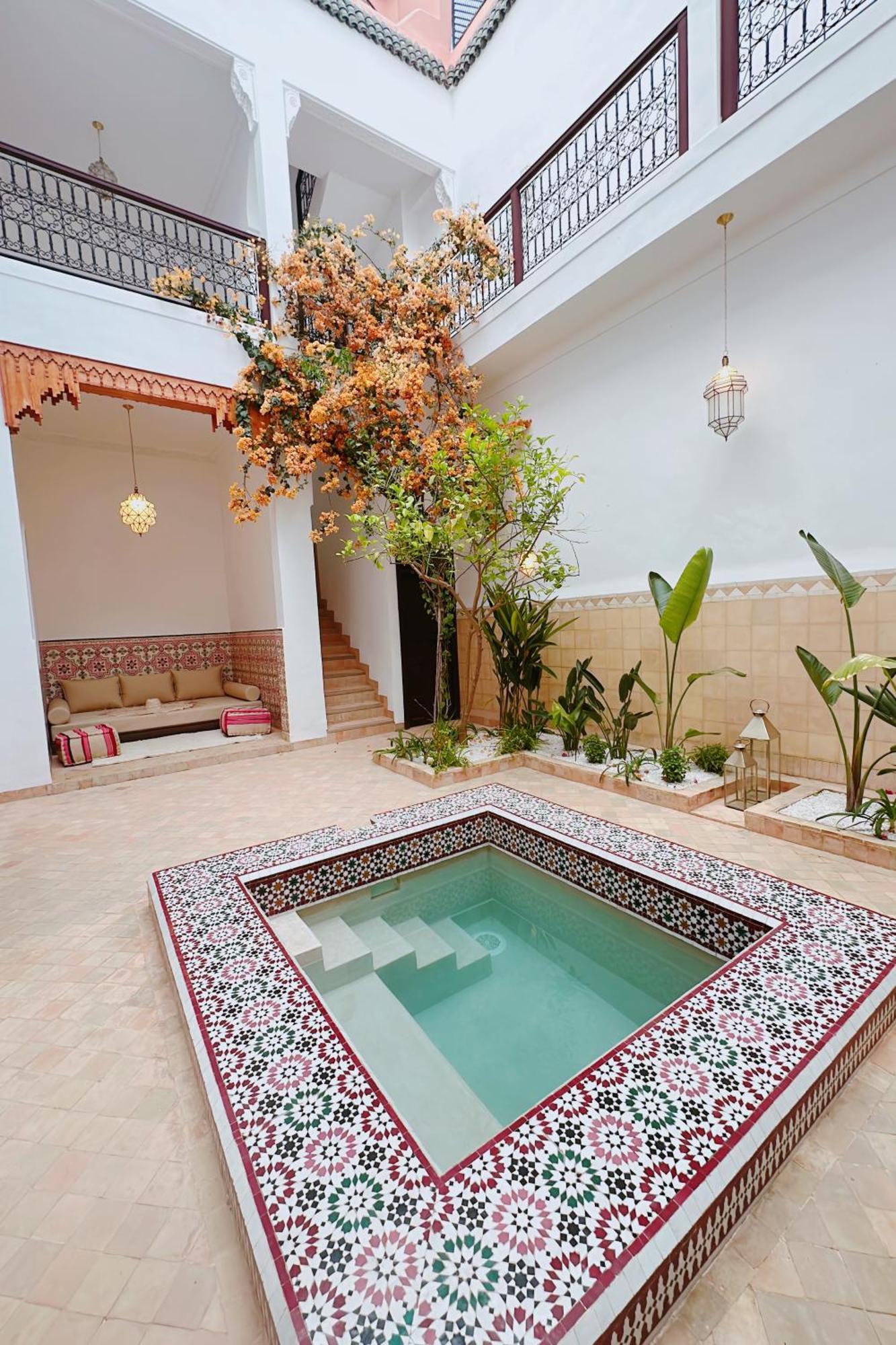 Riad Solila, Luxury Riad With Pool And Private Suites