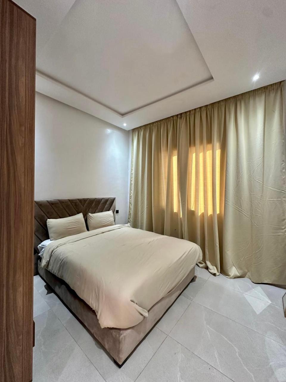Villa Luxury - Swimming Pool - 10 To 12 Px