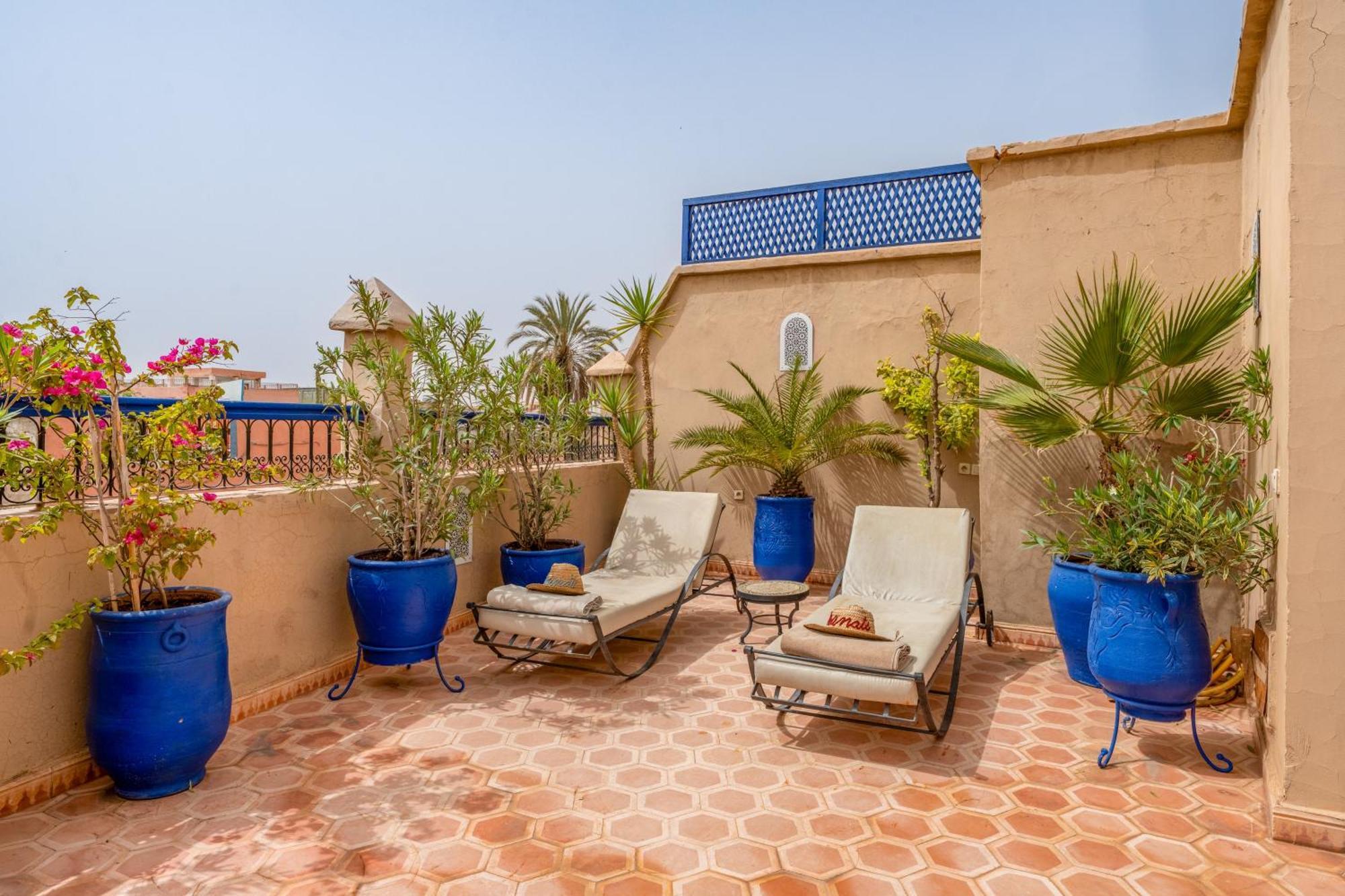 Riad Awinati Location Privatisee ,piscine Chauffee , Beau Rooftop Marrakesh