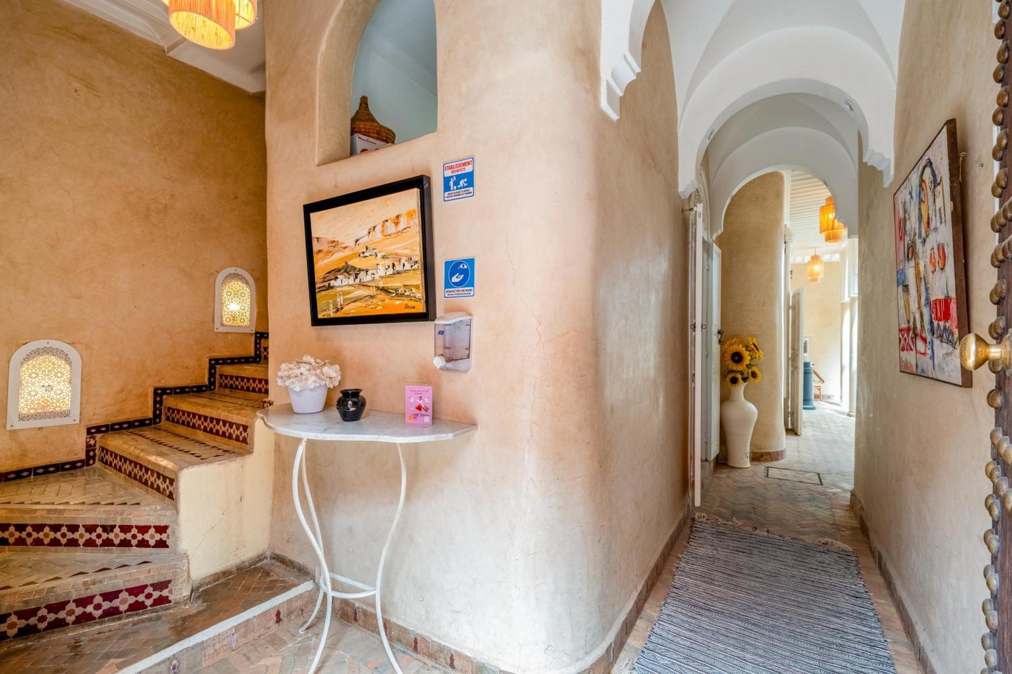 Awinati Location Privatisee ,piscine Chauffee , Beau Rooftop Marrakesh
