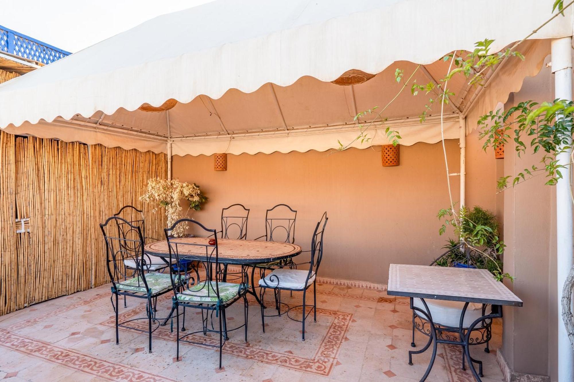 Awinati Location Privatisee ,piscine Chauffee , Beau Rooftop 3*