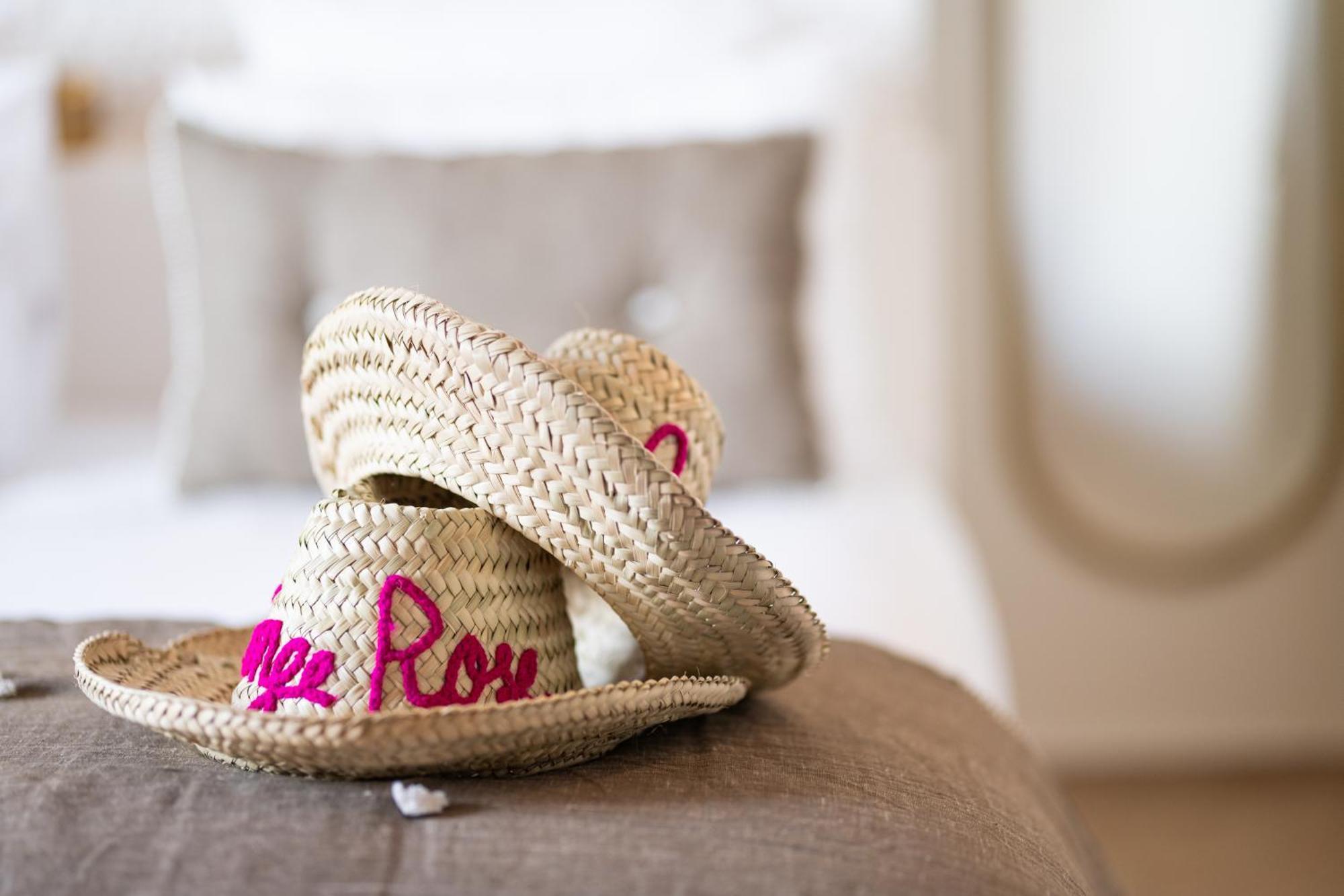 Le Singe Rose Bed & Breakfast