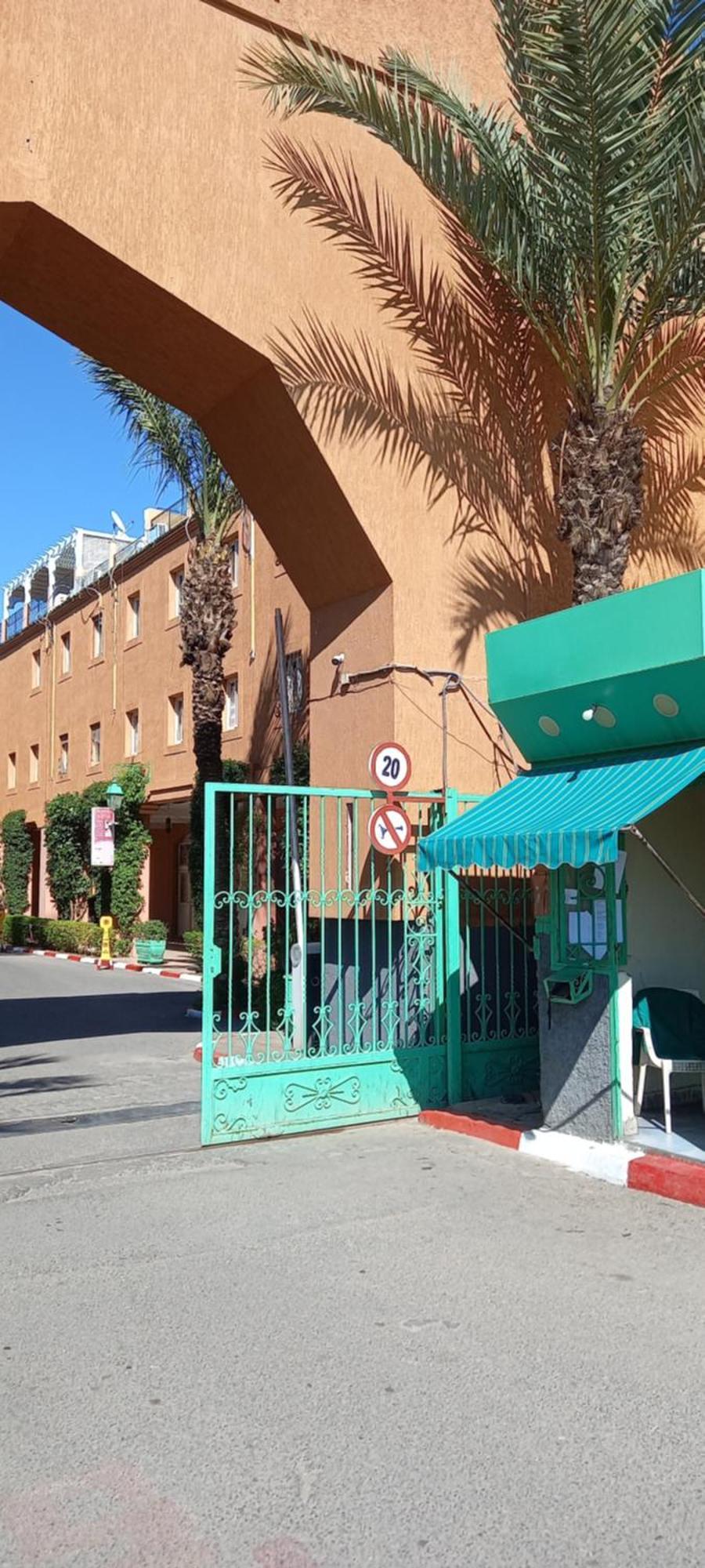 Guest house Al-bushra *