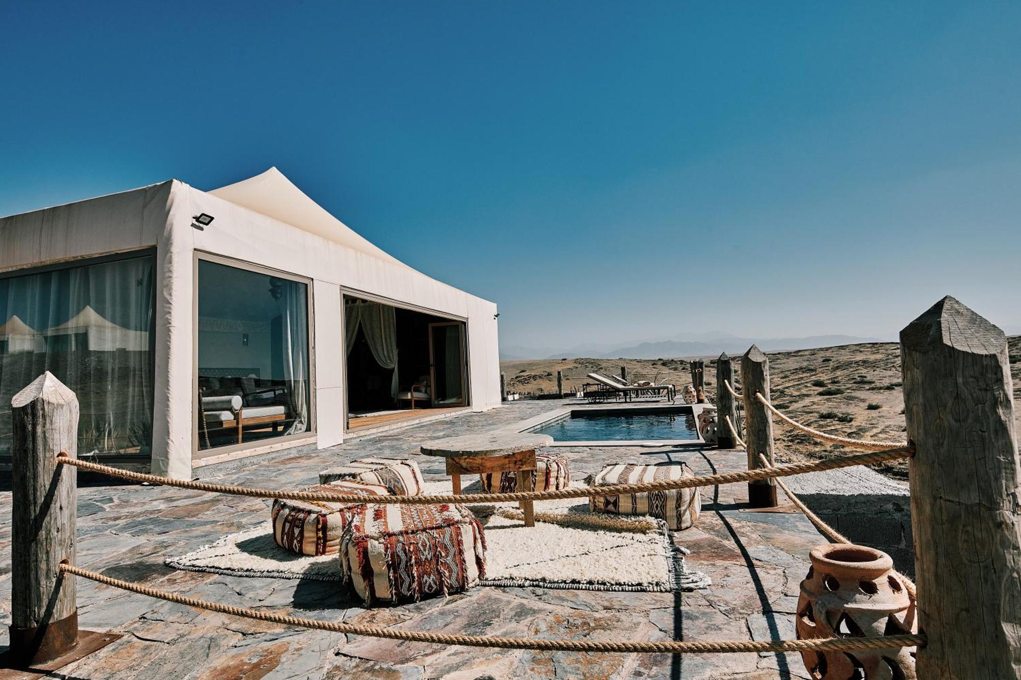 The White Camel Camp - Agafay Desert Activities Lodge *