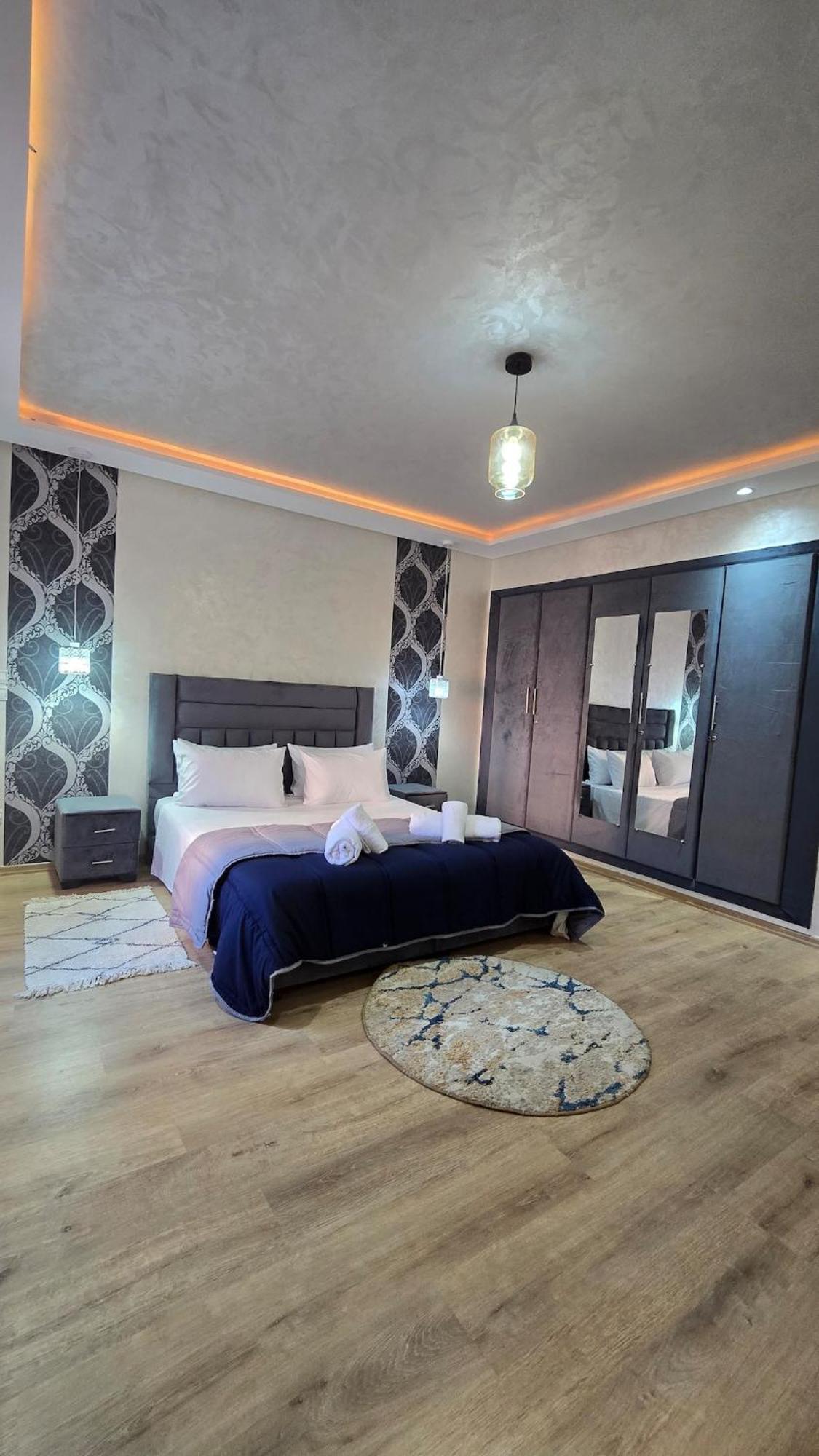Luxury Penthouse And Jacuzzi At Hivernage