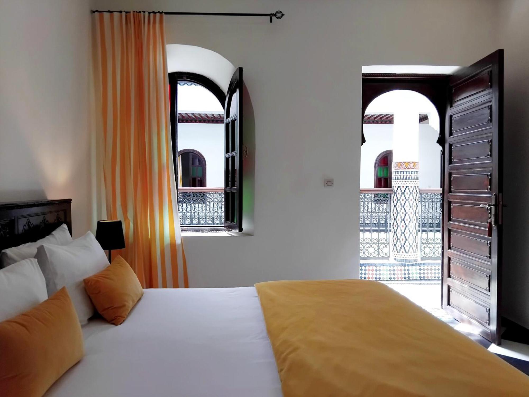 Bed & Breakfast Yakimour 3*
