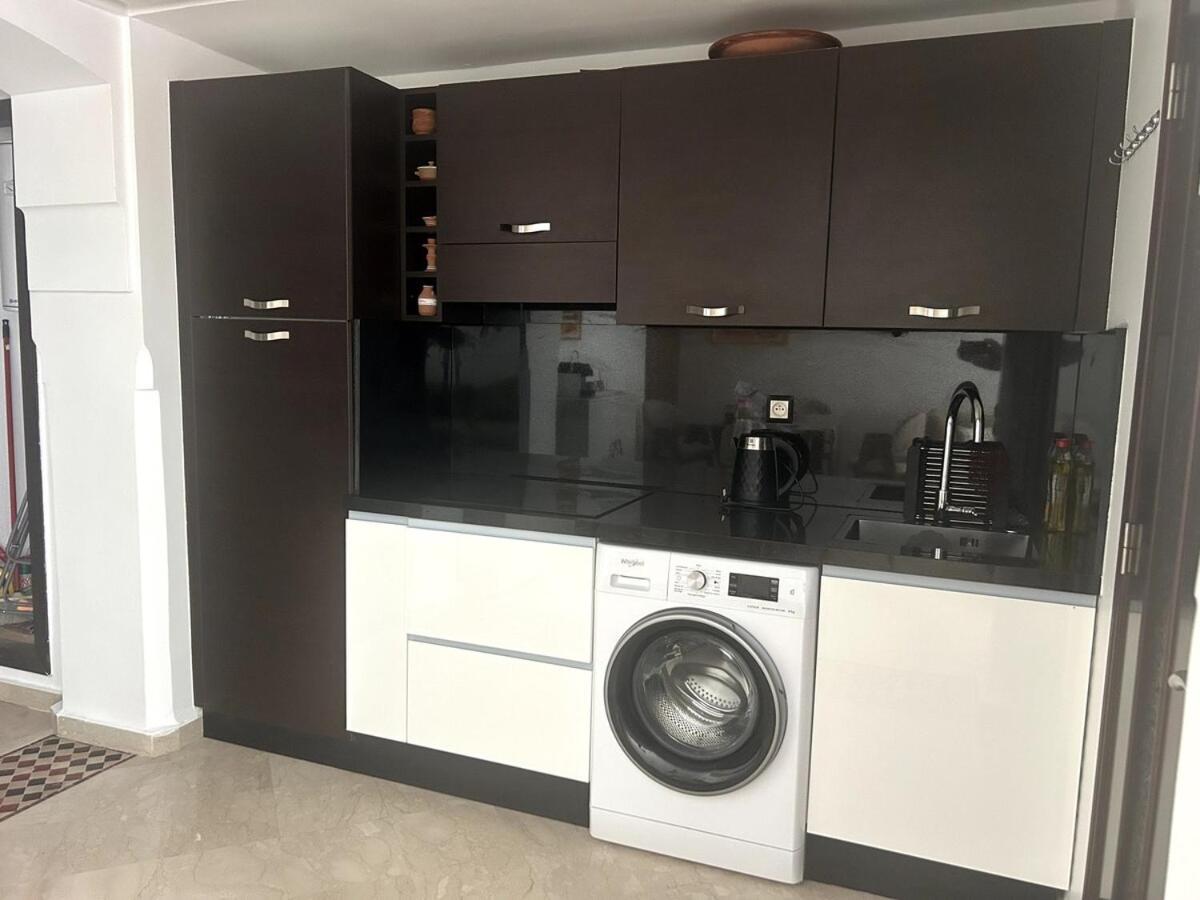 Appartement Hivernage Appt Andalou Avec Balcon Et Piscine