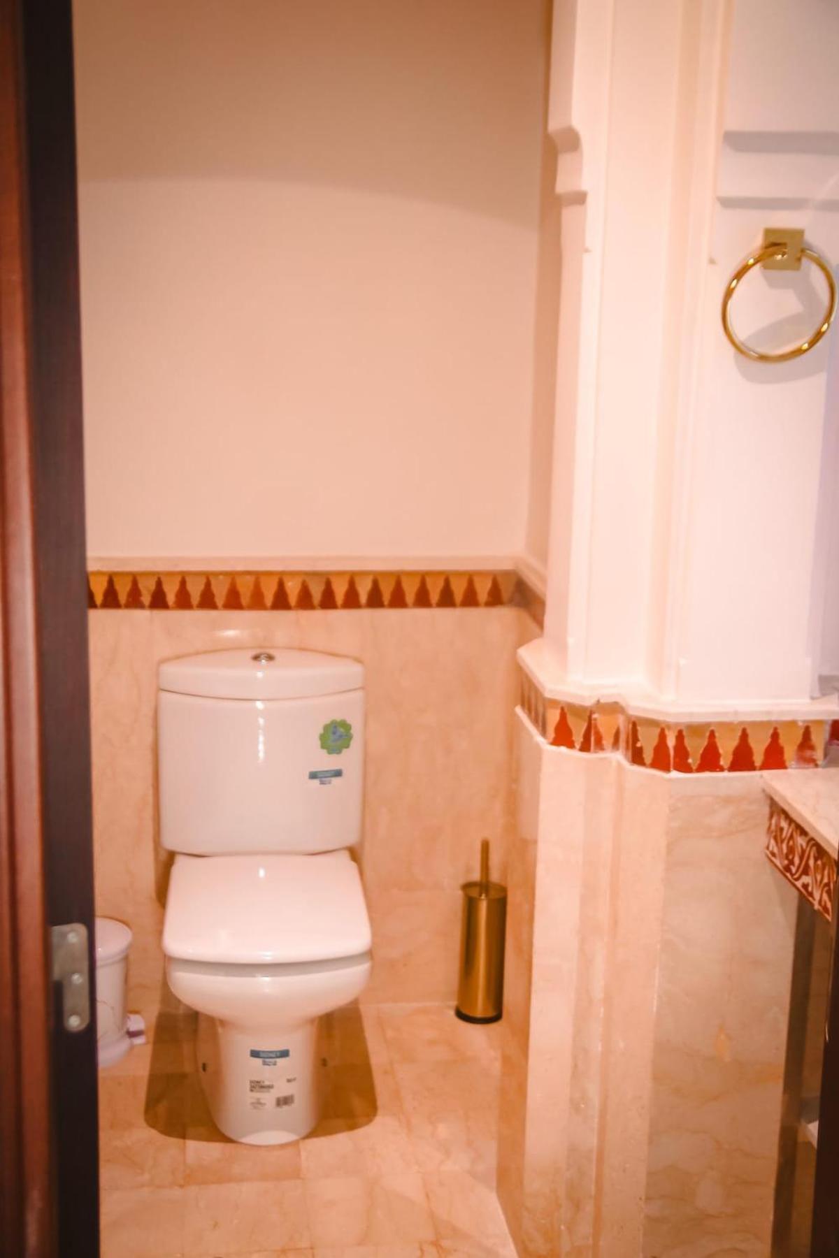 Appartement Hivernage Appt Andalou Avec Balcon Et Piscine *