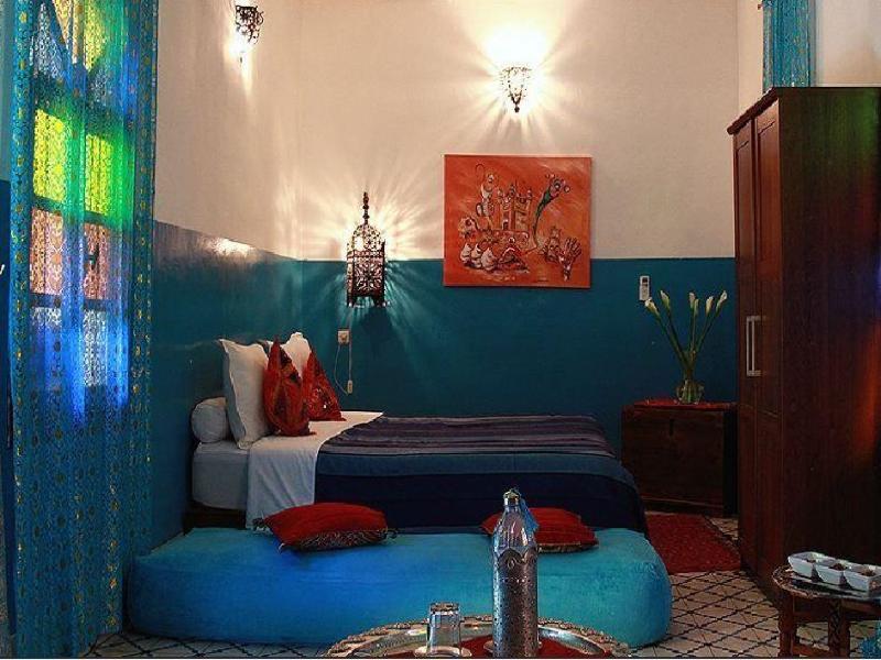 Riad Riad Sacr