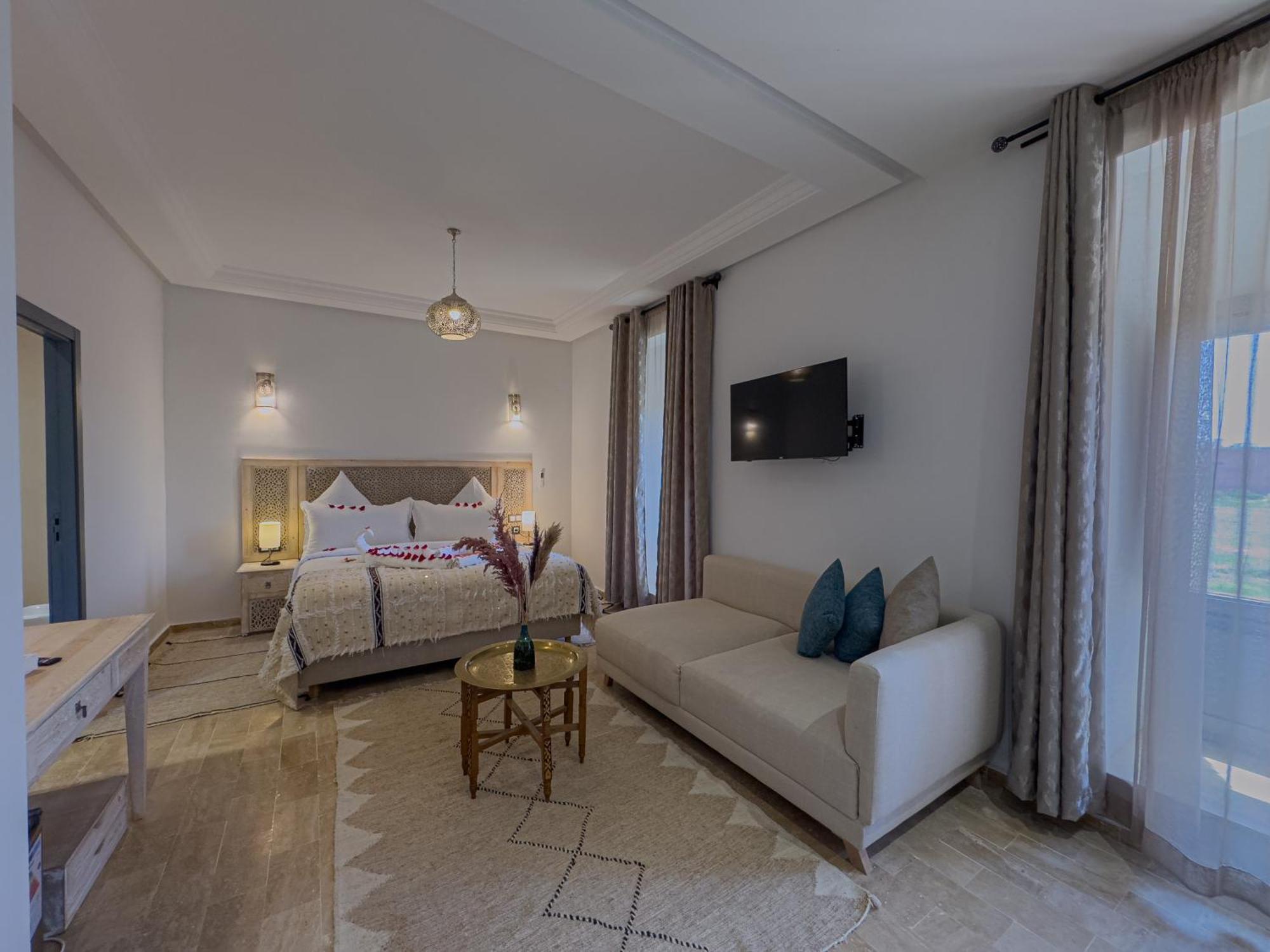 Riad Tonaroz Gold
