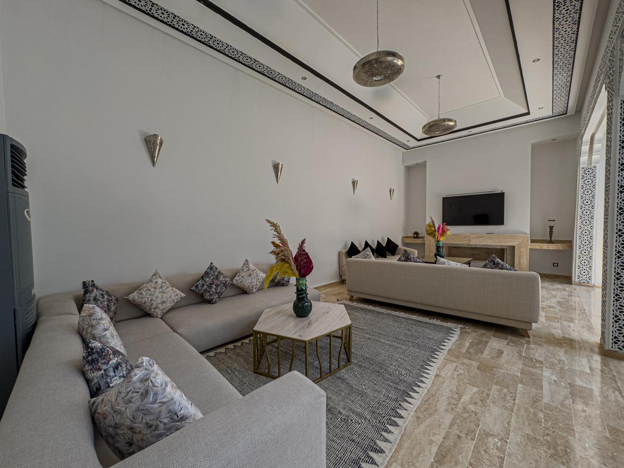 Tonaroz Gold Riad Marrakesh