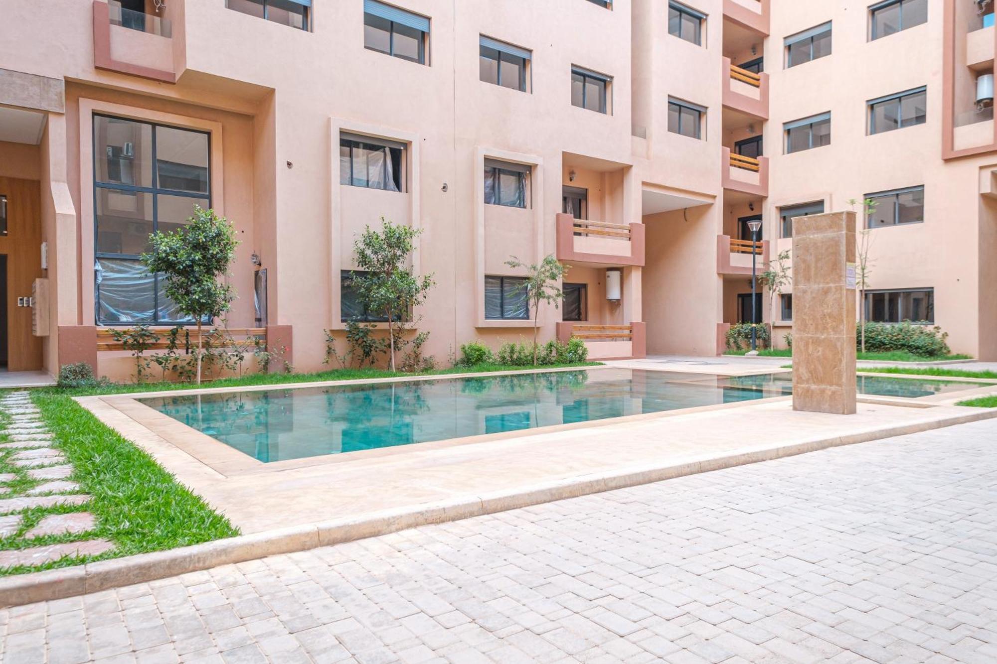Appartement 3 Min De Gueliz - Appart Avec Balcon , Vue Piscine