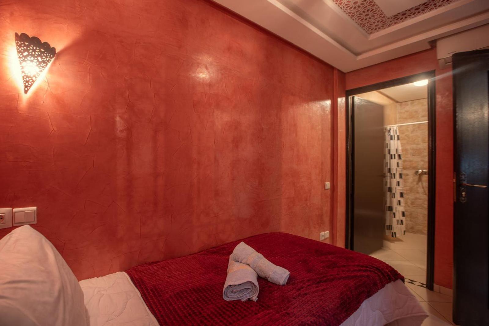 Vakantiehuis Private 3ch Salon, Terrasse Avec Jacuzzi , A Jemaa El Fna *