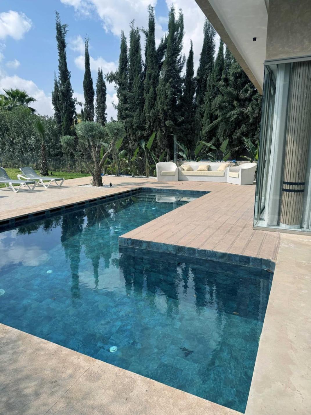 Maymouna Villa