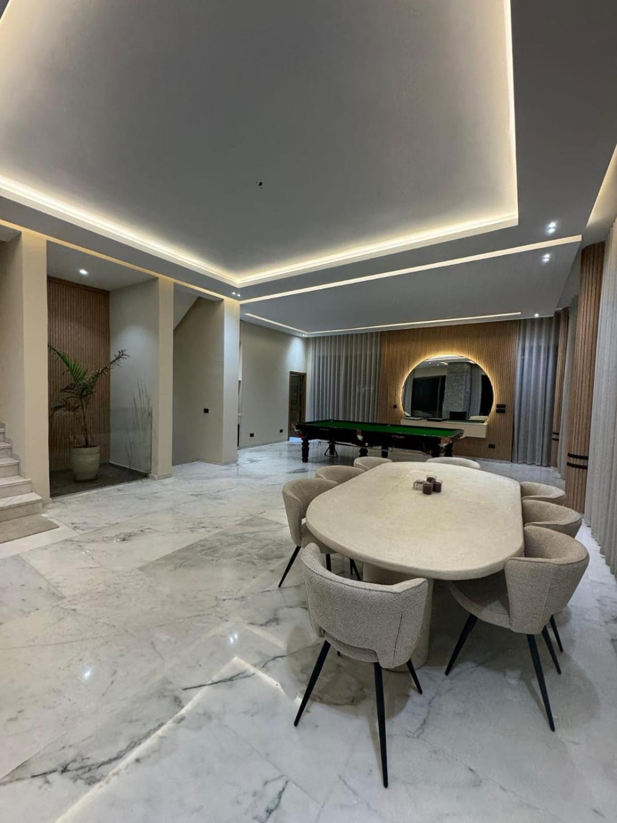 Maymouna Villa *