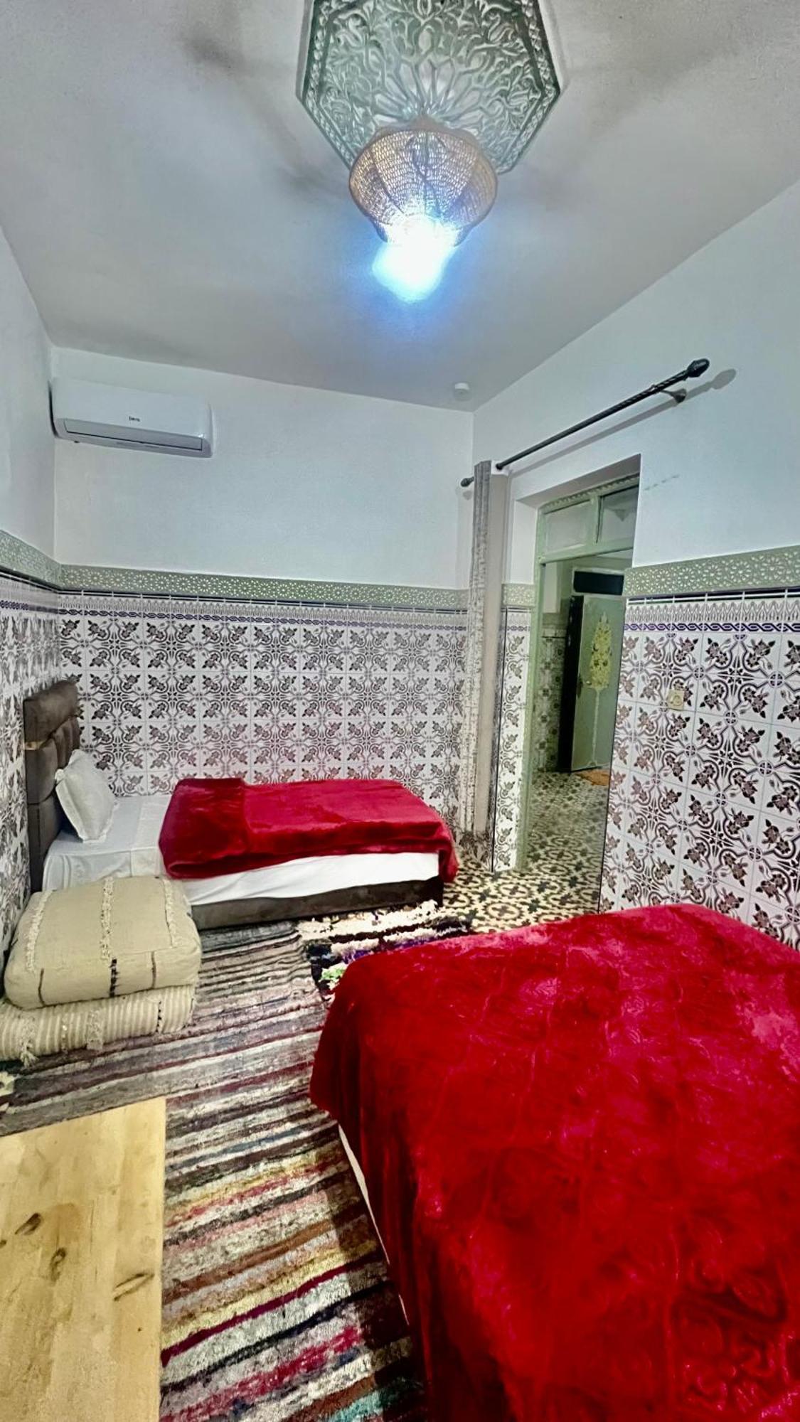 Dar Lokman Guest house *