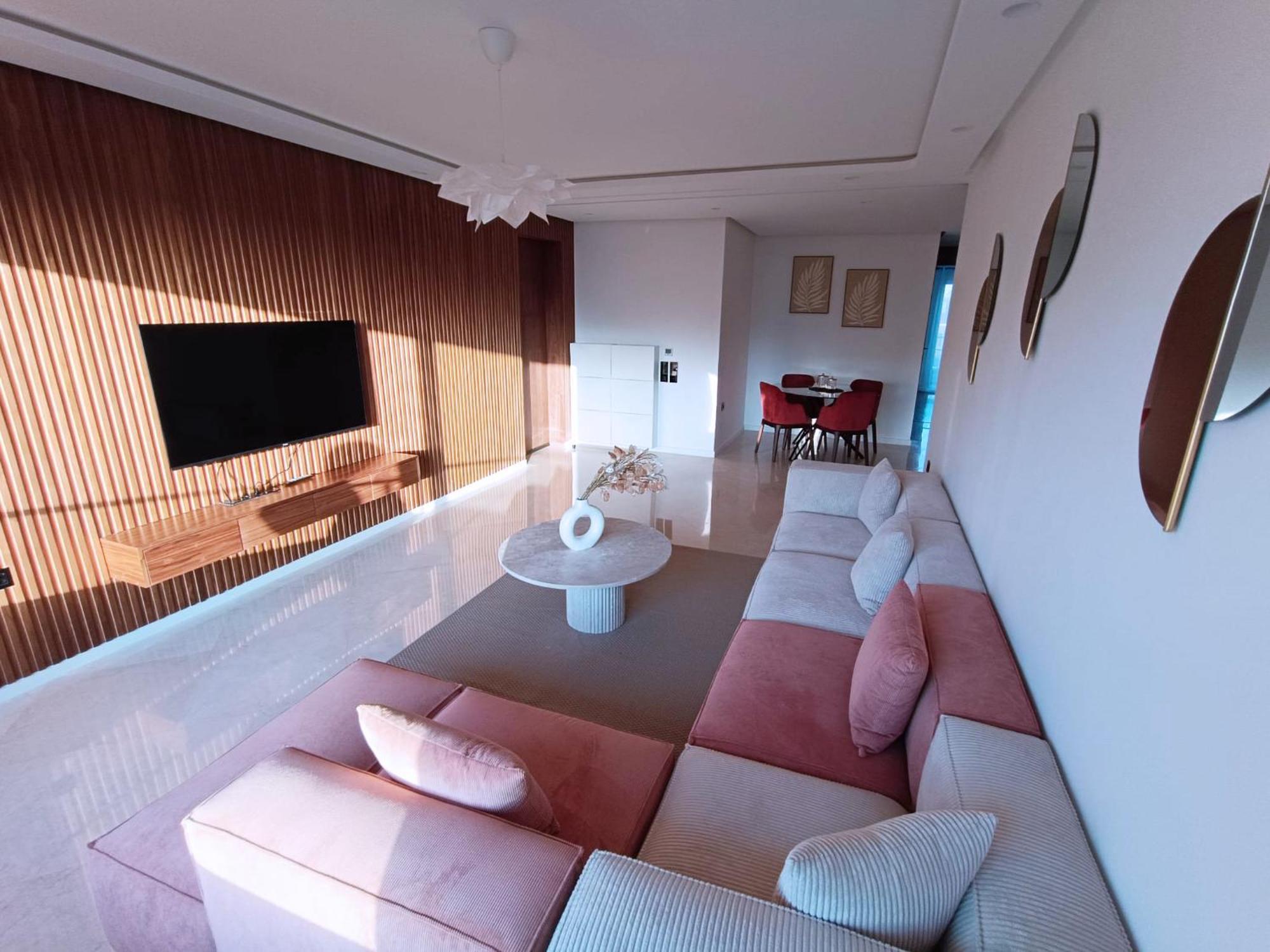 Les 3 Collines - Grand Moderne A Gueliz Avec Vue Et Confort Premium Marrakesh