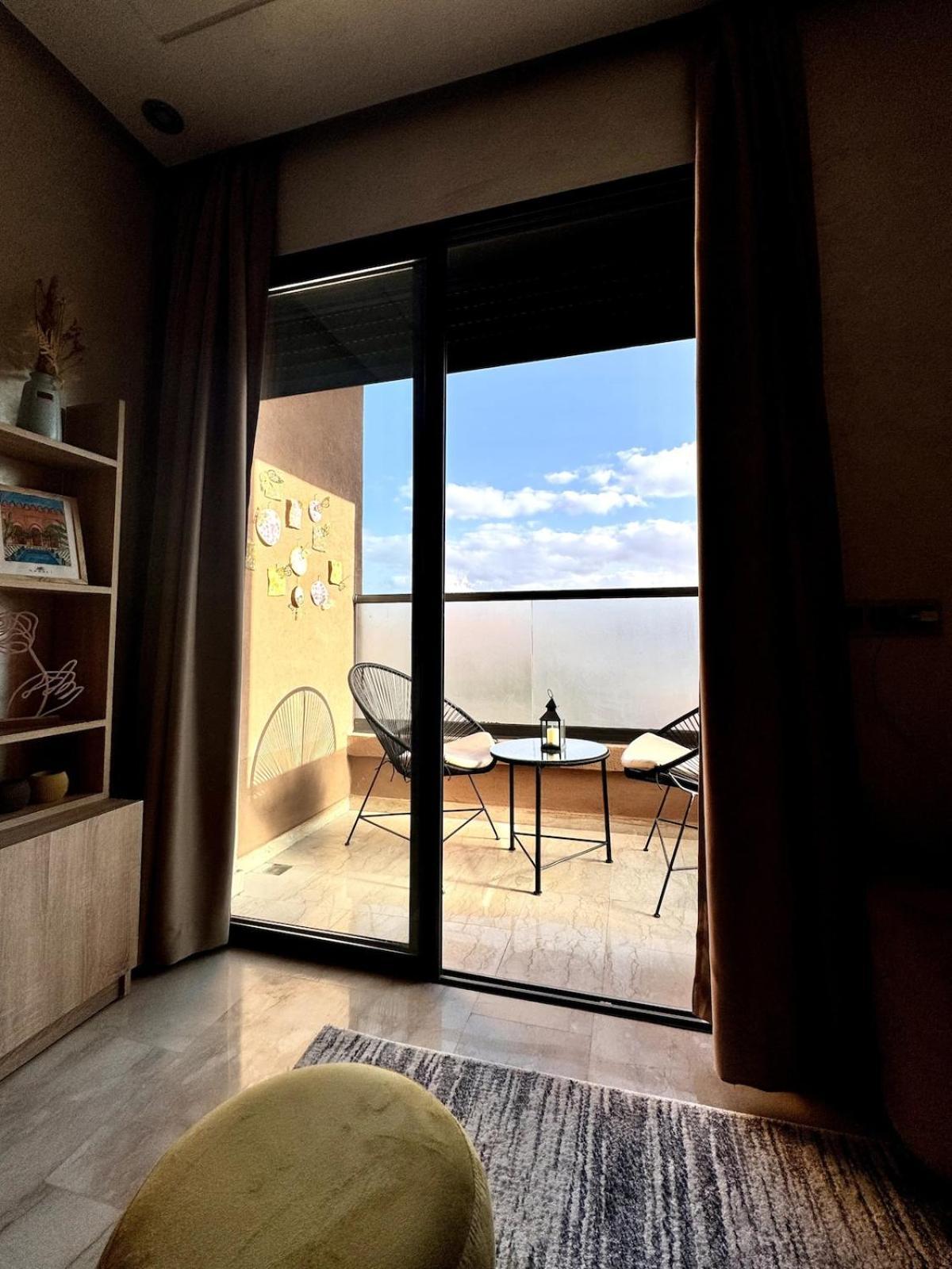 Epure Confort Clim Et Parking Marrakesh