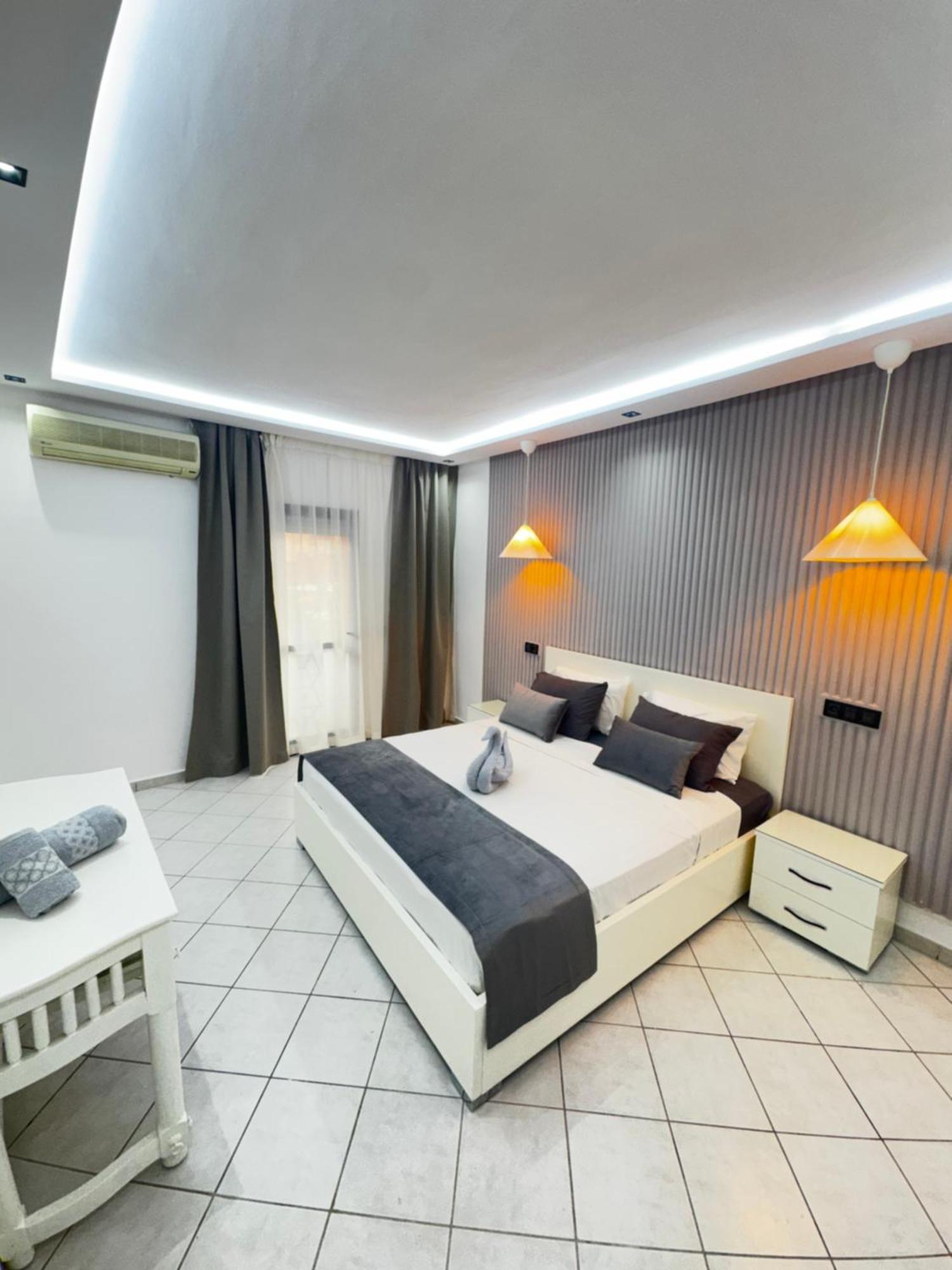 Apartment Bright *
