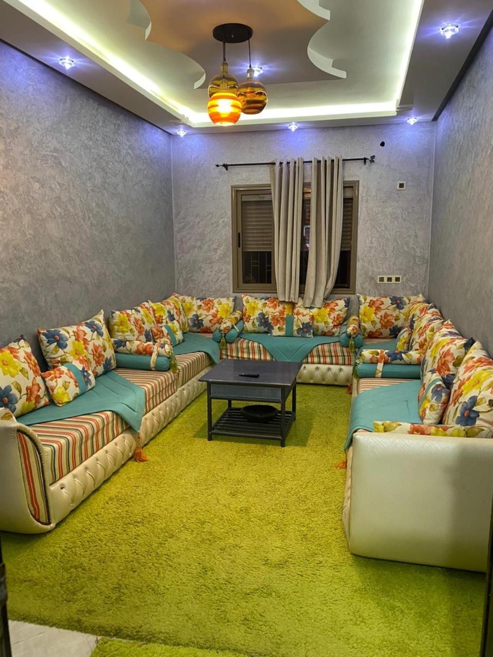 Julie's Private Apartment *