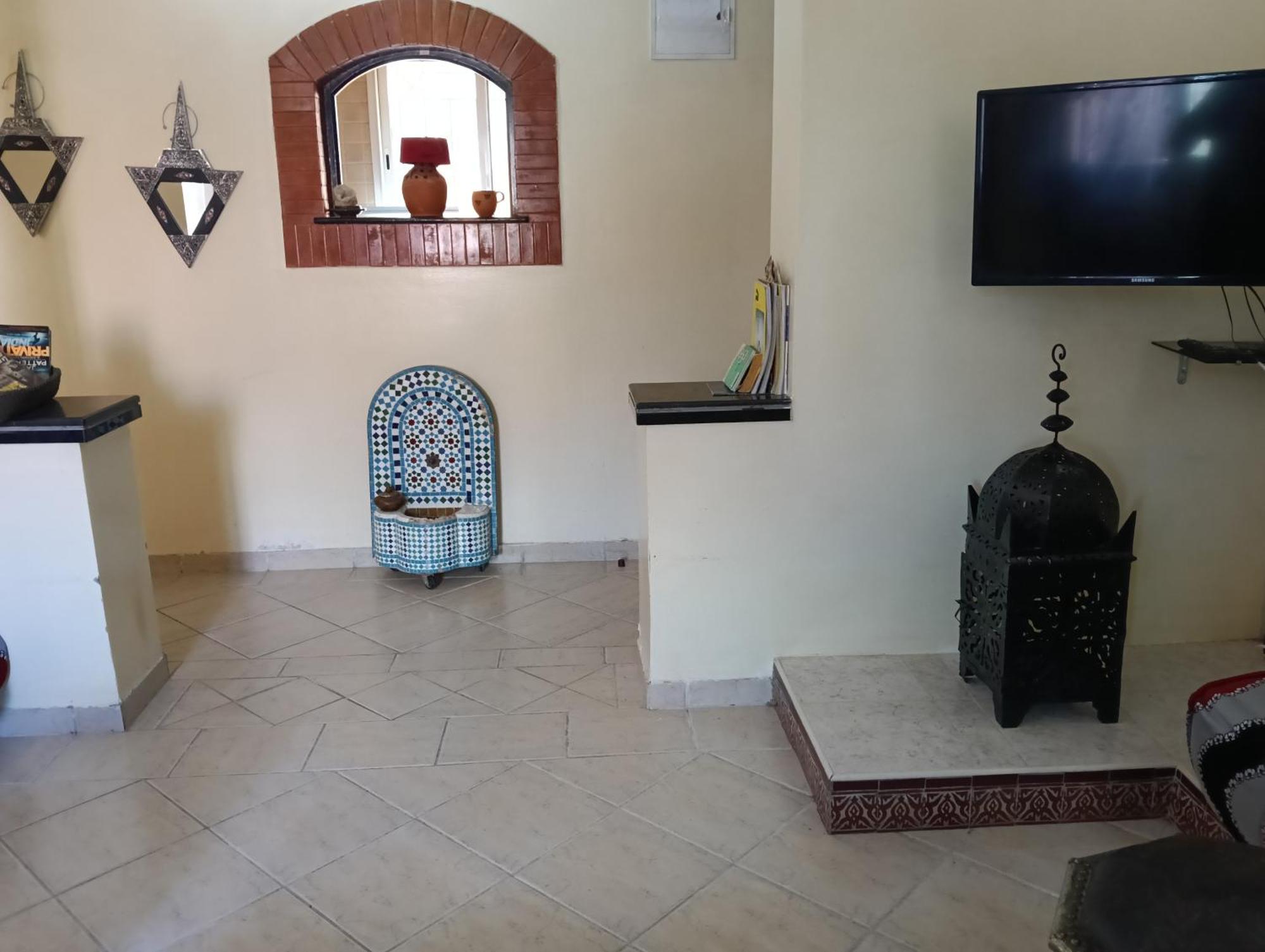 Apartment Au Centre,charmant Dans Un Quartier Chic Et Calme, Tres Bon Emplacement