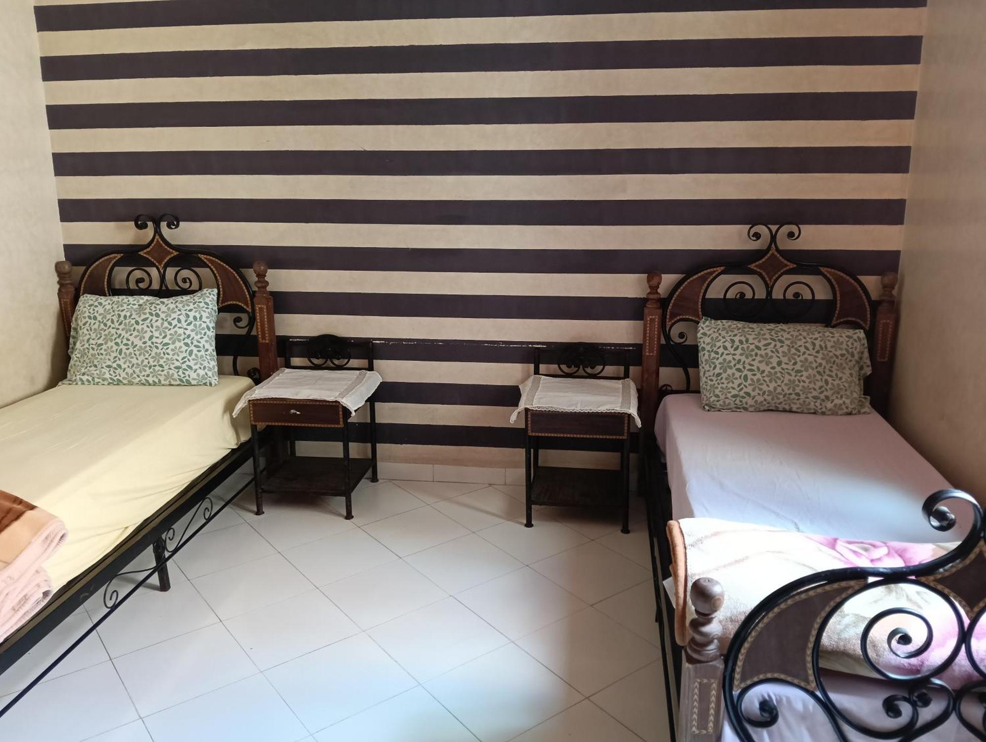 Apartment Au Centre,charmant Dans Un Quartier Chic Et Calme, Tres Bon Emplacement