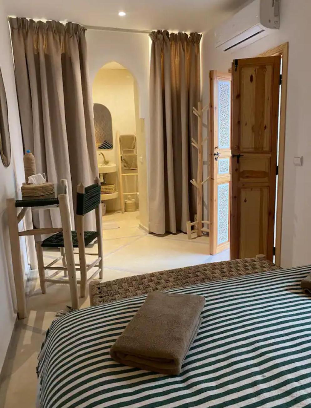 Ravissant Avec 4 Et Belle Terrasse Avec Bassin Sur Le Toit * Marrakesh